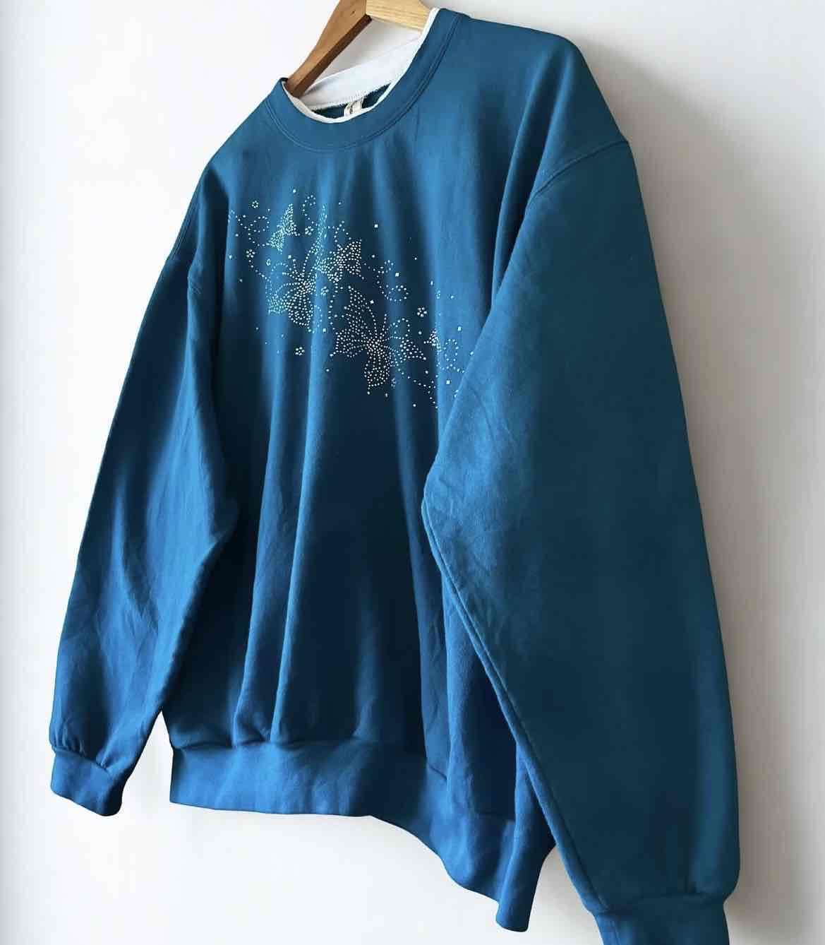 Poleron con diseño de mariposas - miniatura 3