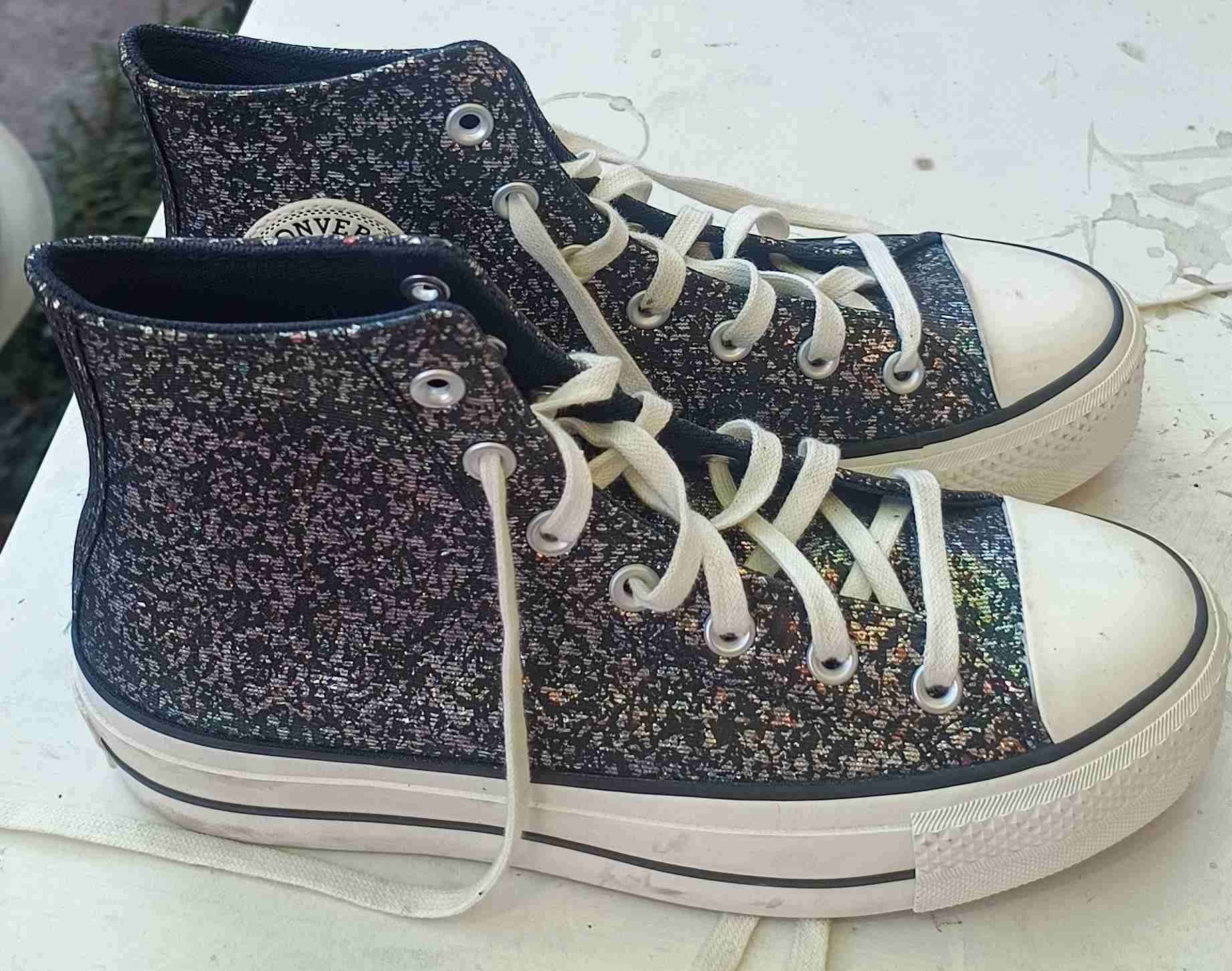 Zapatillas Converse nuevas, sin uso - miniatura 2