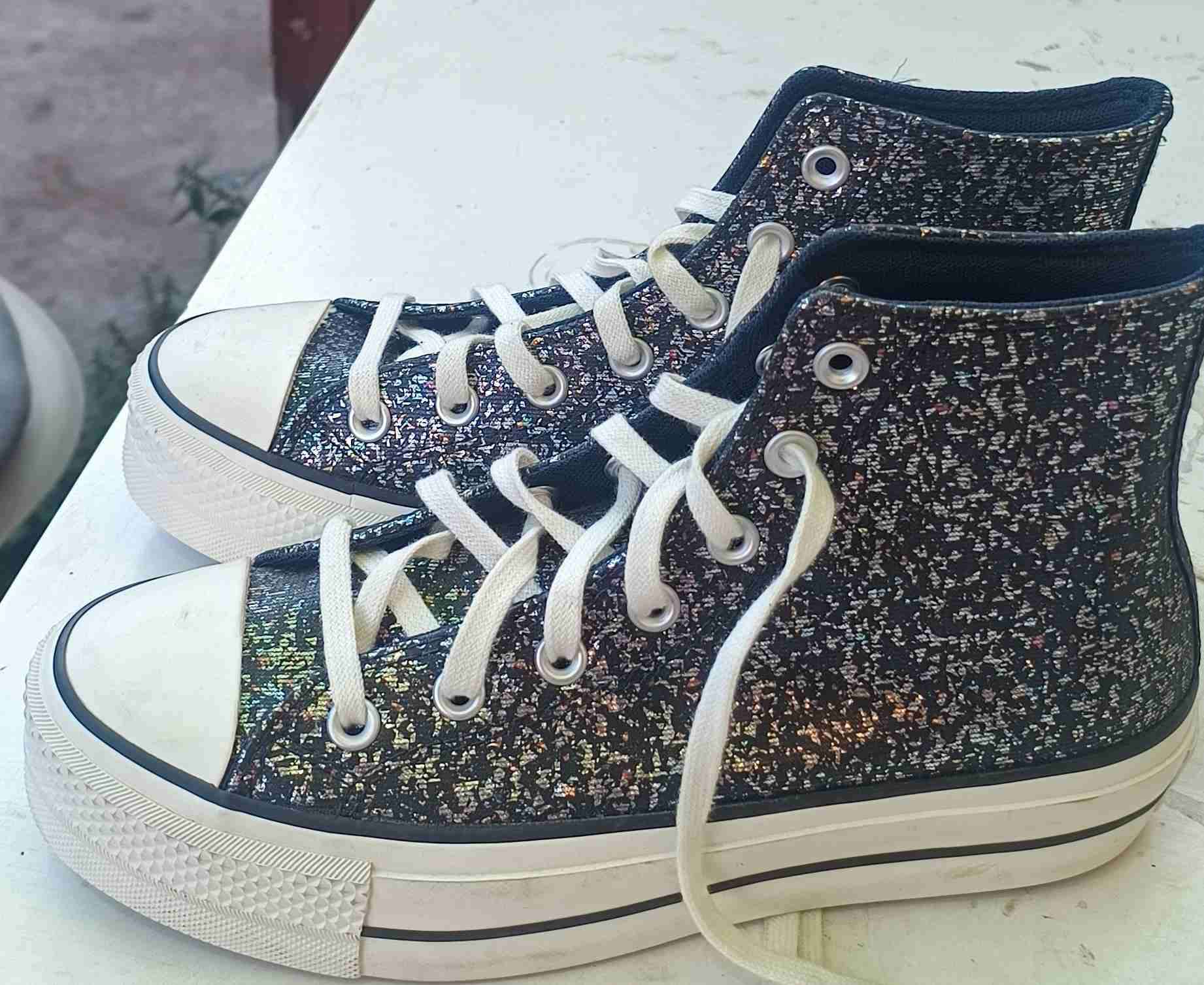 Zapatillas Converse nuevas, sin uso - miniatura 3