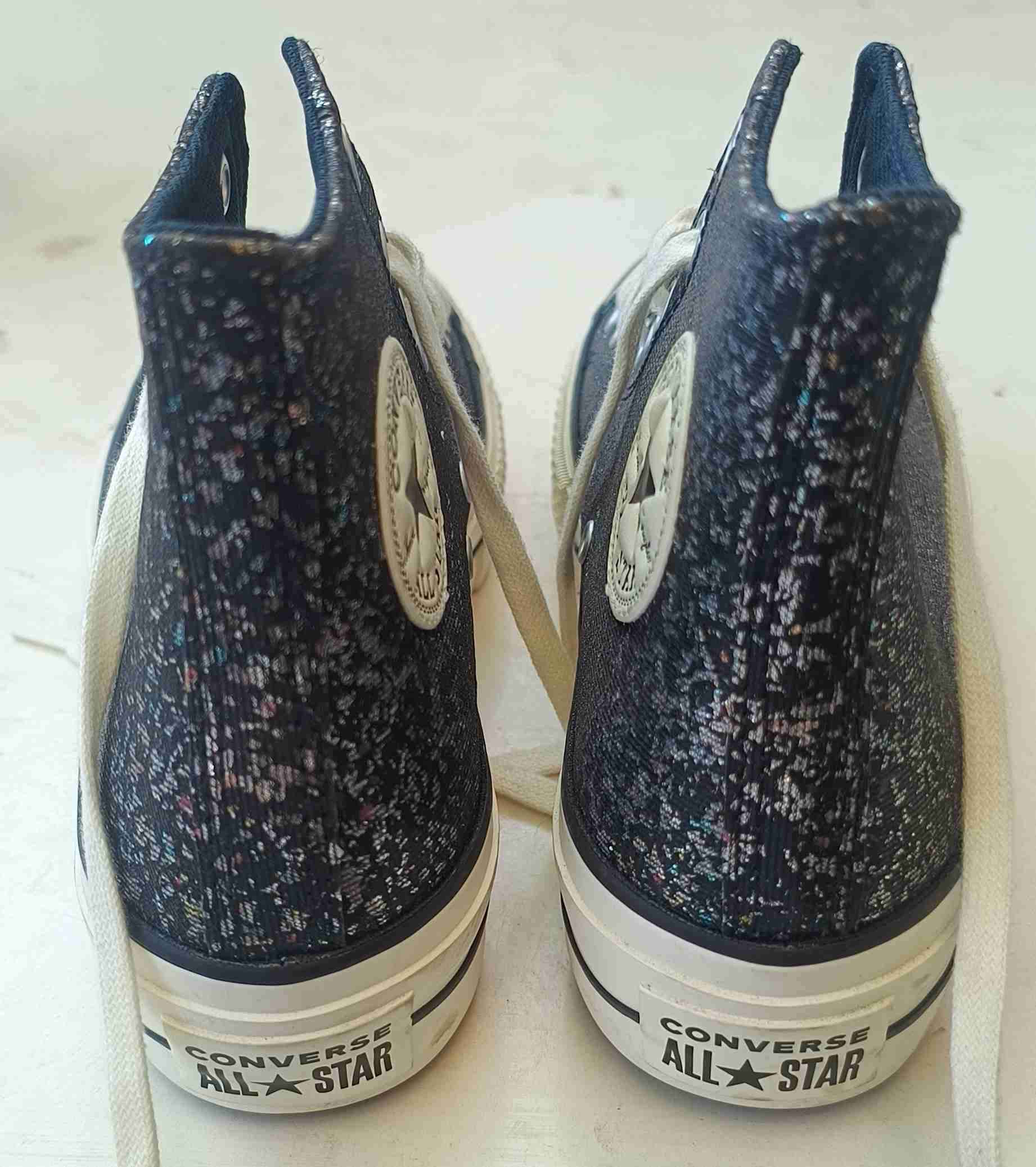 Zapatillas Converse nuevas, sin uso - miniatura 4