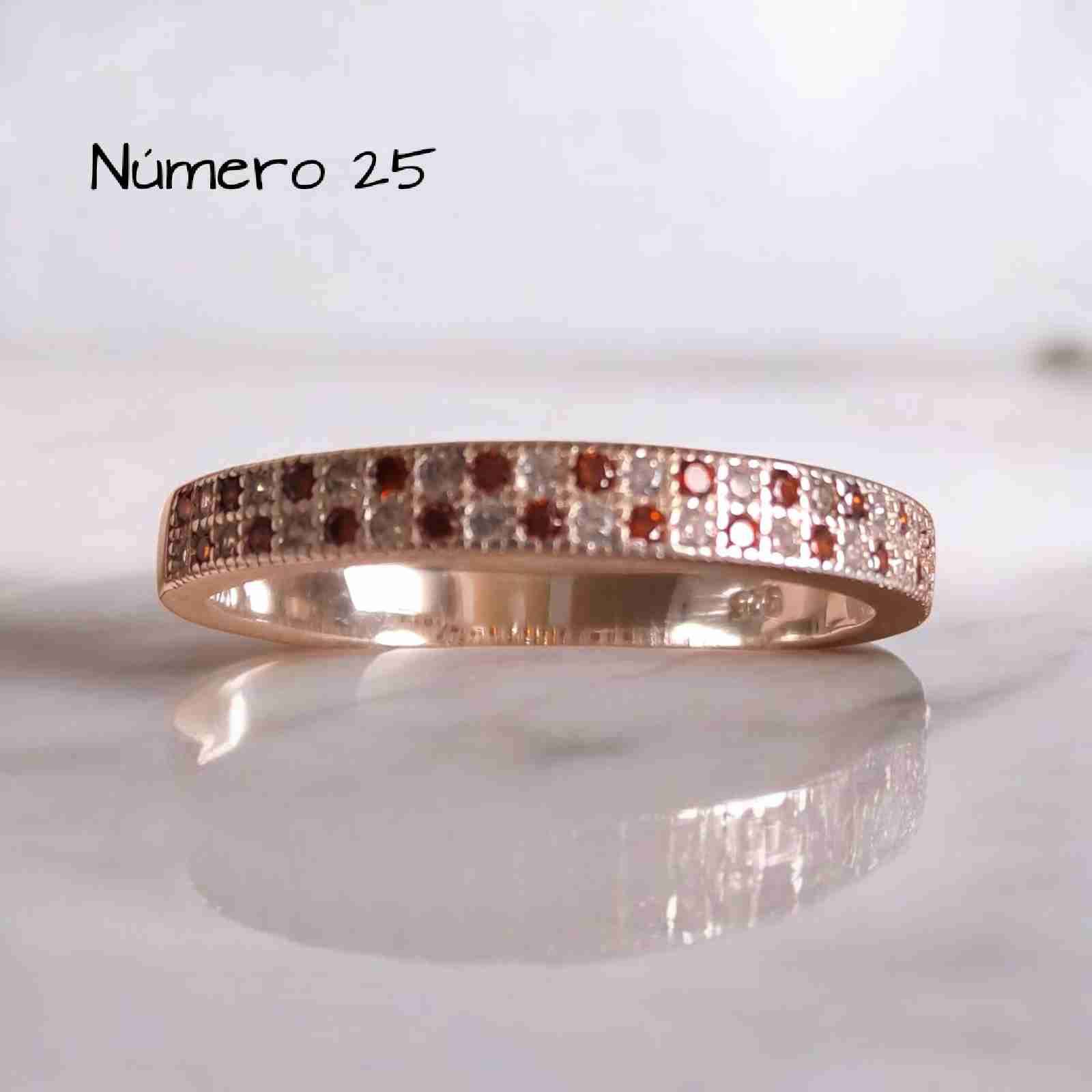 Anillo de plata con mini circones