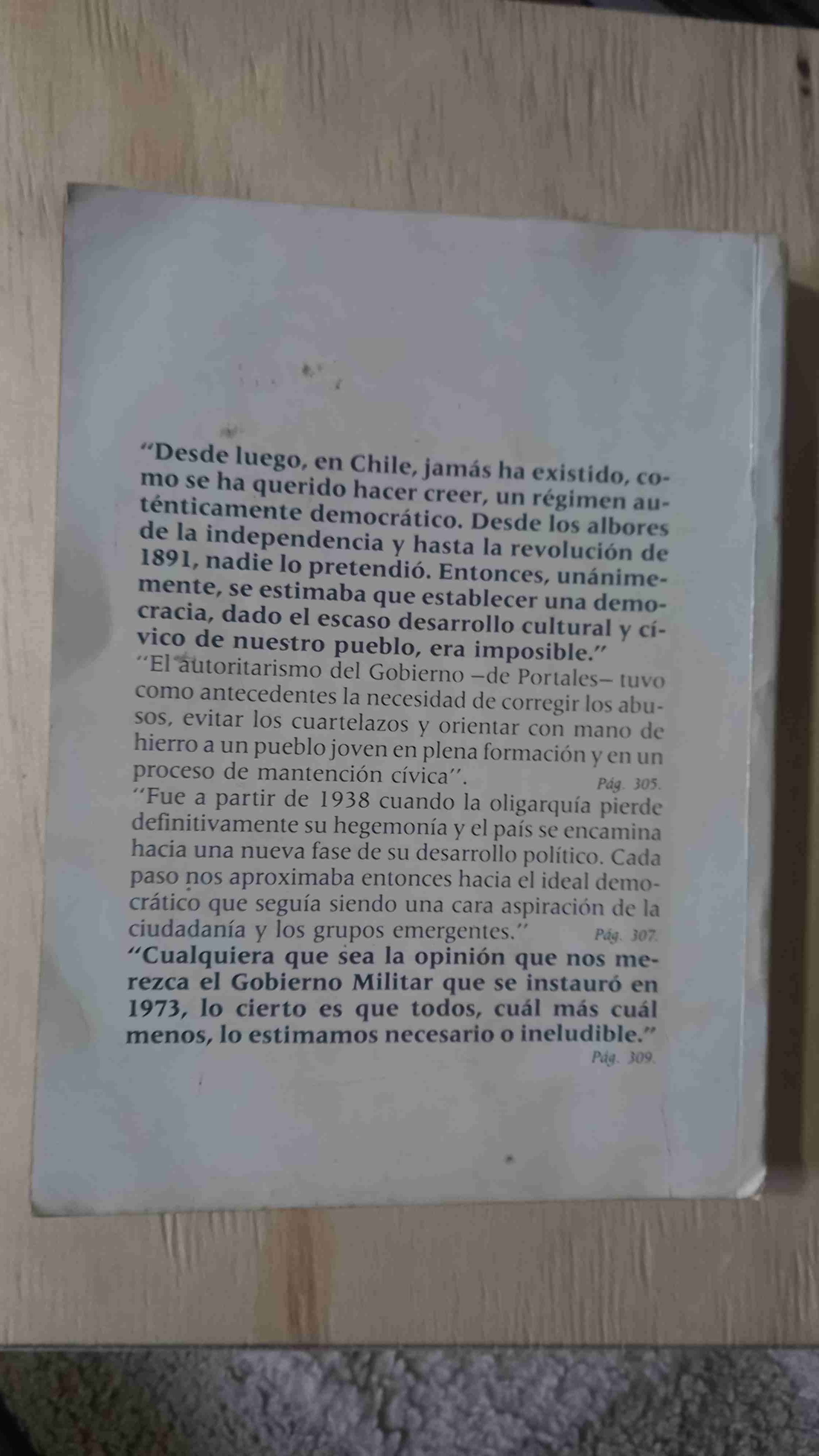 Libro El mito de la democracia en Chile - miniatura 2