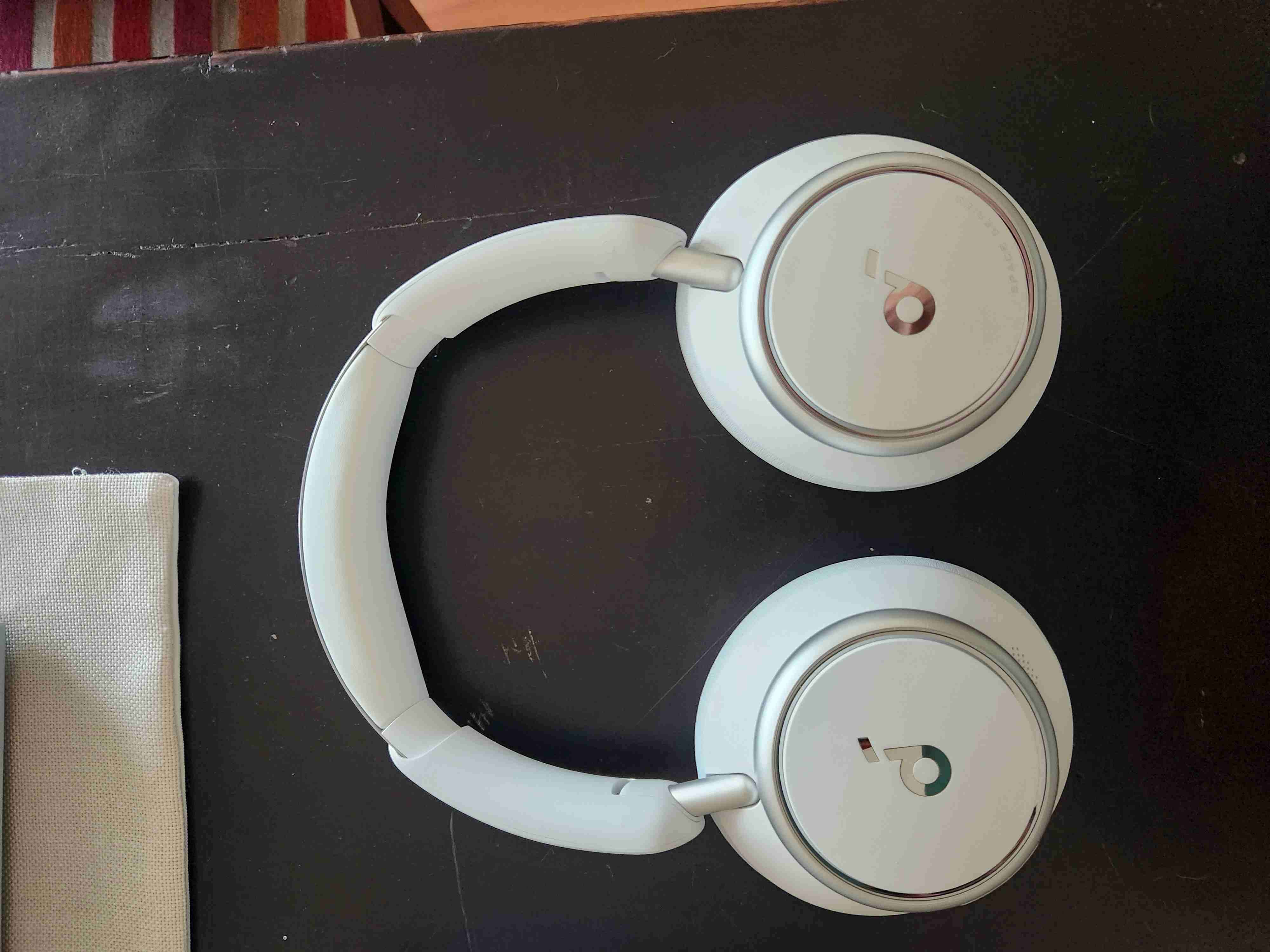 Vendo o permito audifonos soundcore Q45,con todo - miniatura 4