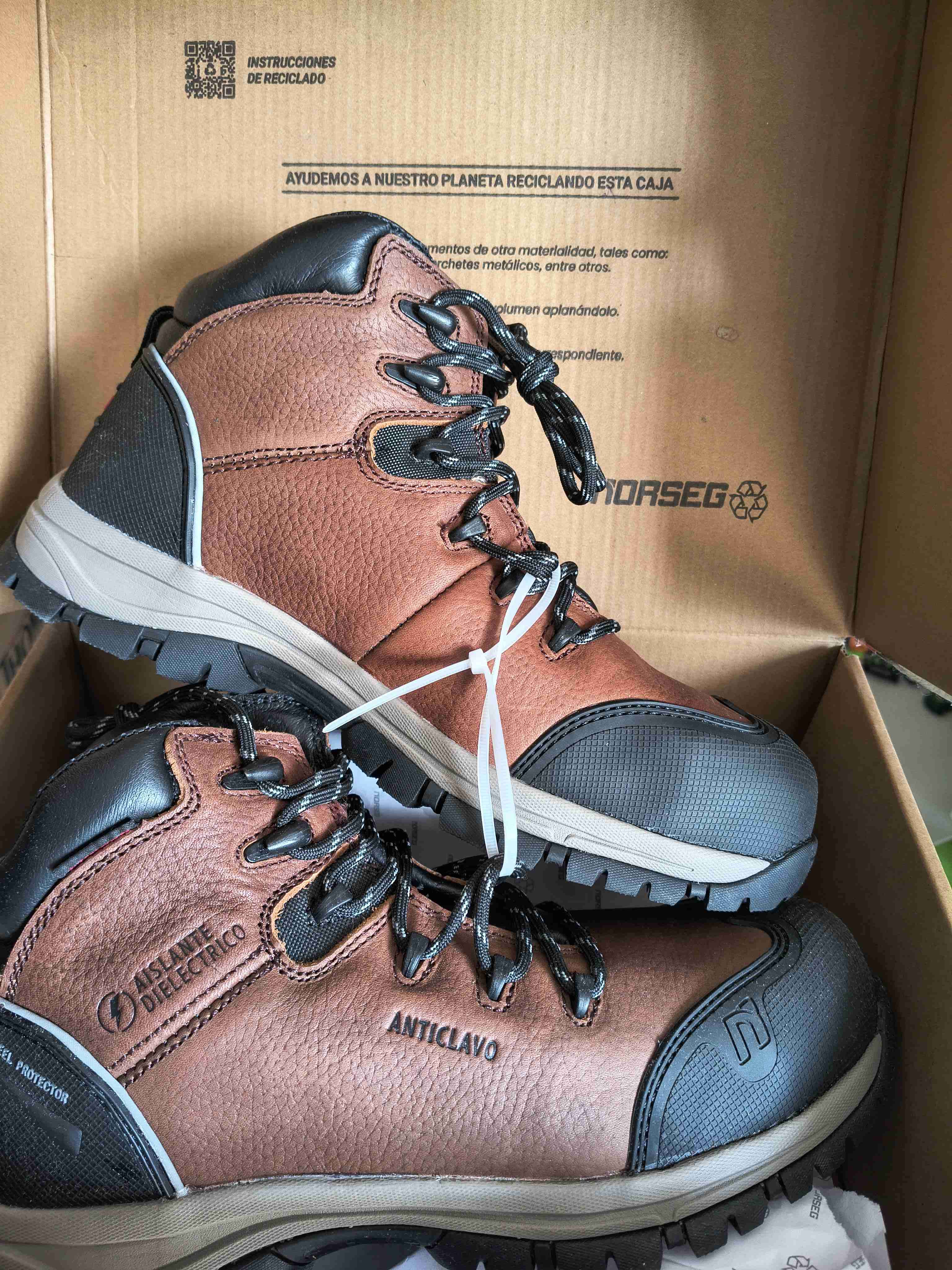 Botas de seguridad anticlavo