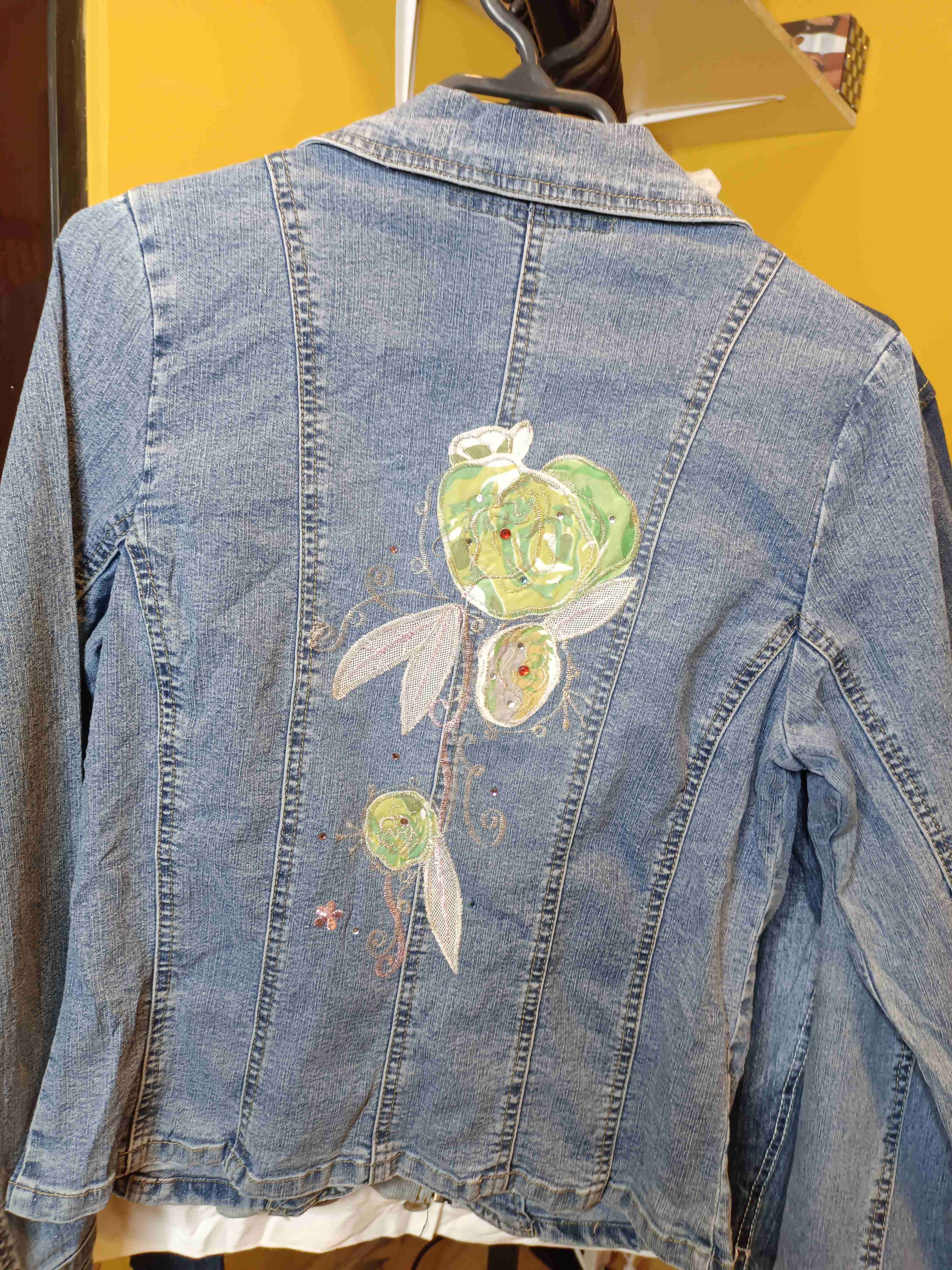 Chaquetas de mezclilla para mujer - miniatura 3