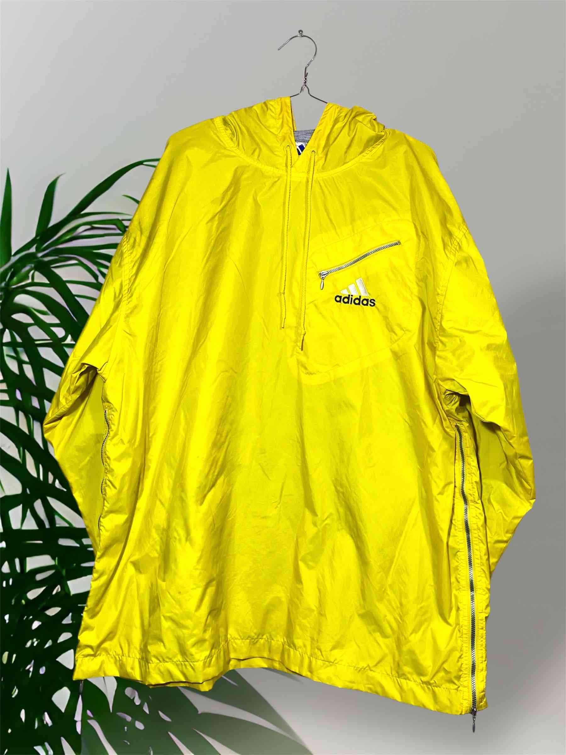 Poncho impermeable amarillo Adidas
