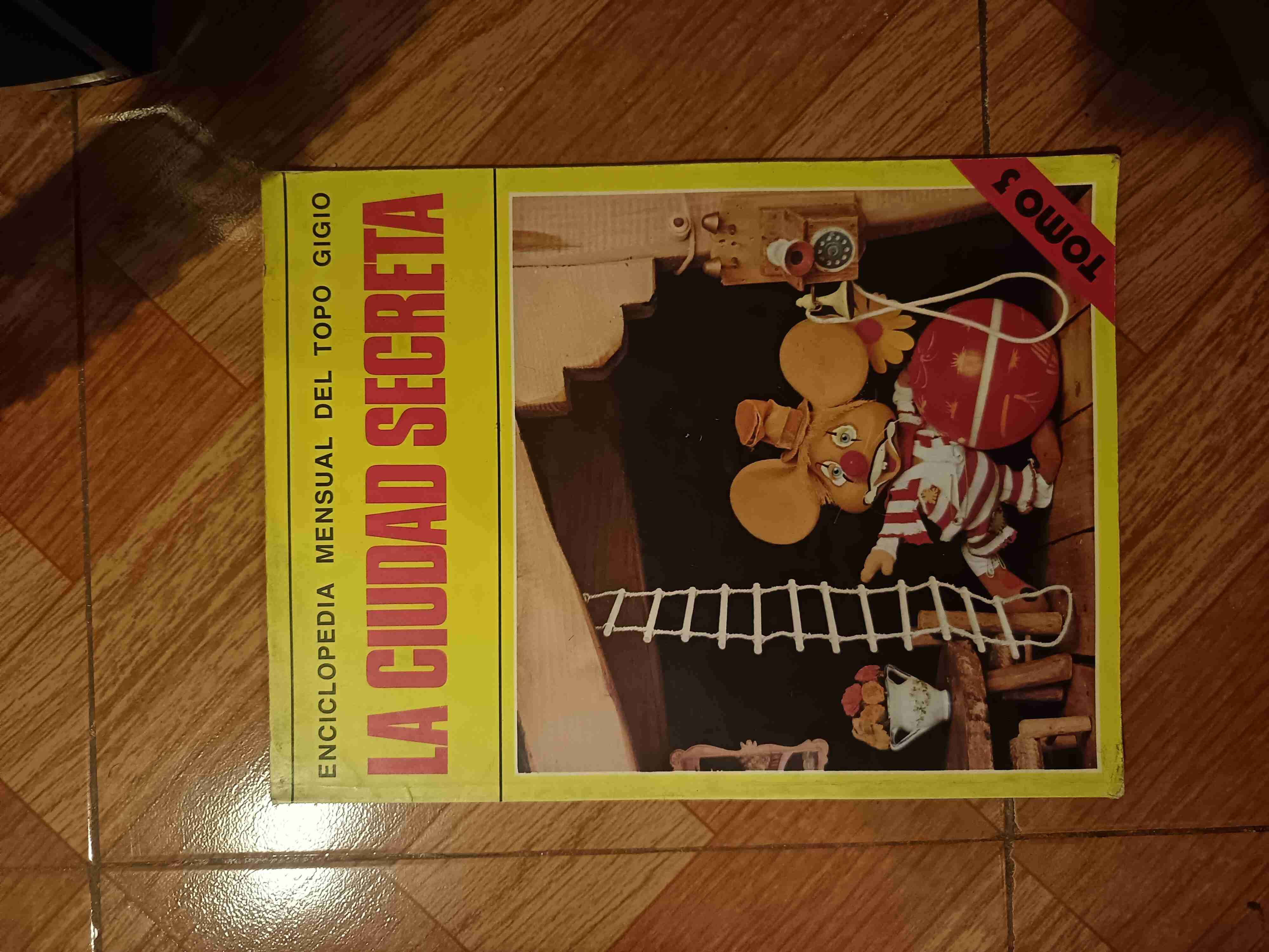Revista La Ciudad Secreta Topo Gigio