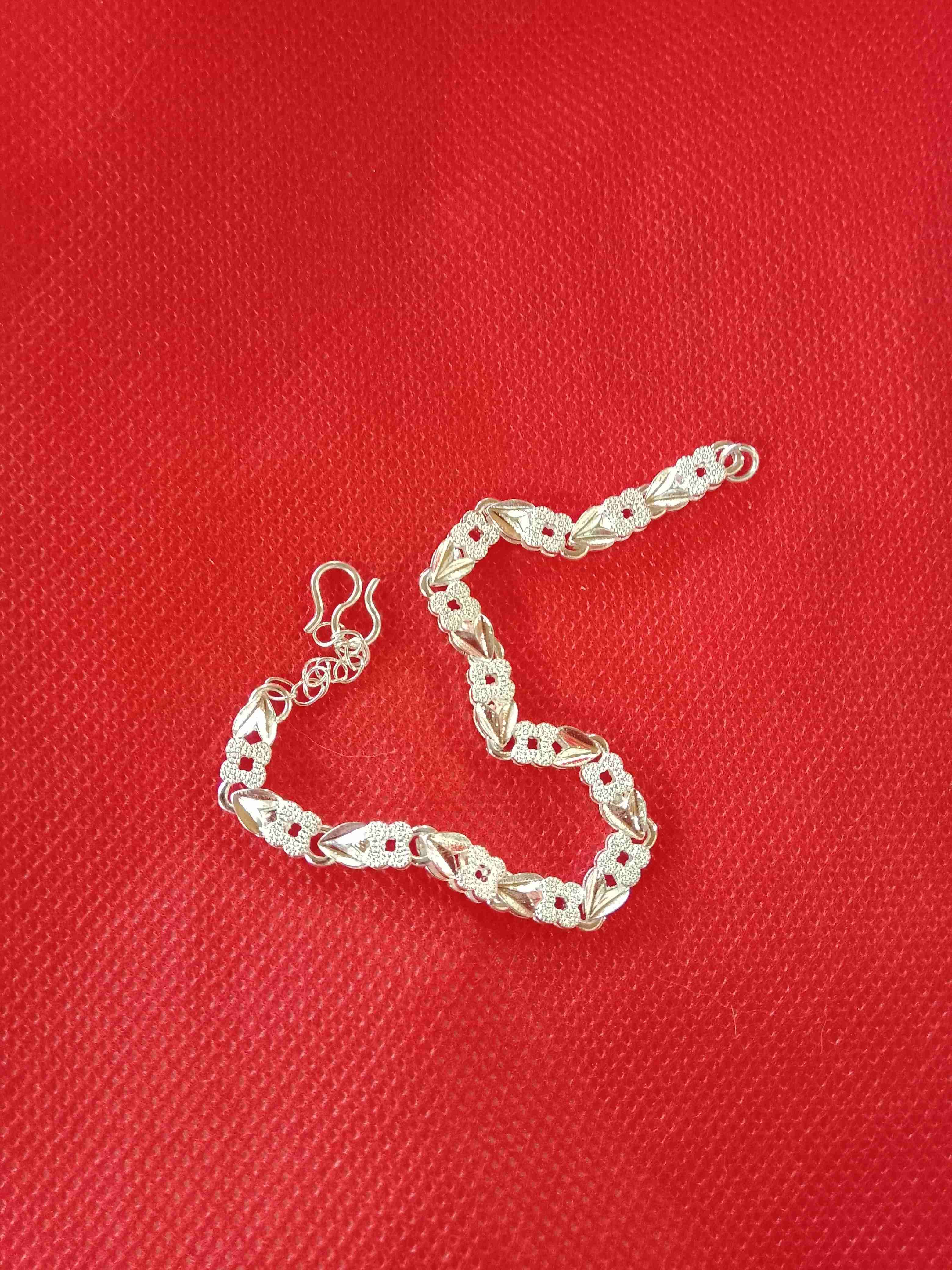 Pulsera de plata 925 con diseño floral