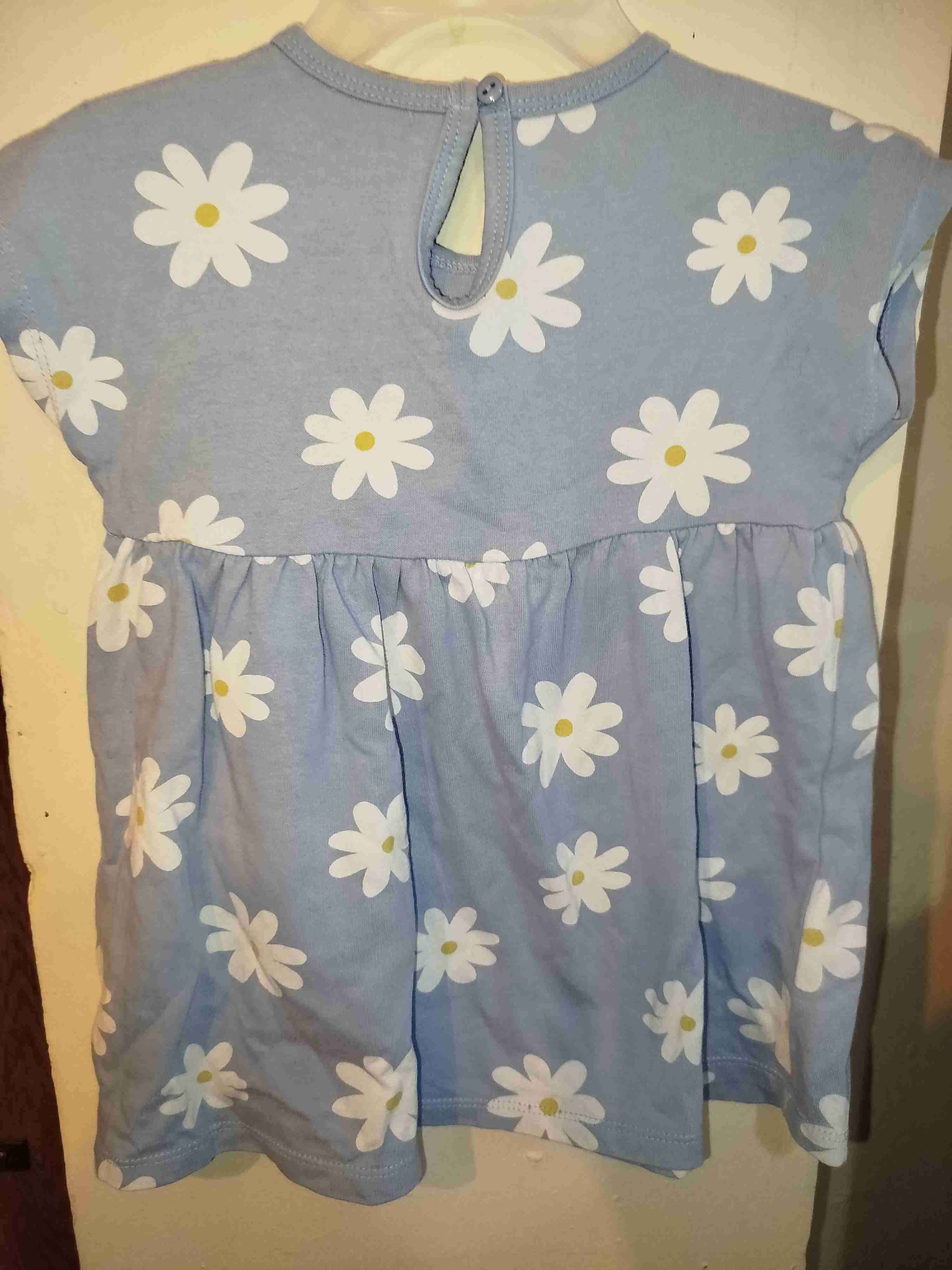 Vestido azul con margaritas - miniatura 2