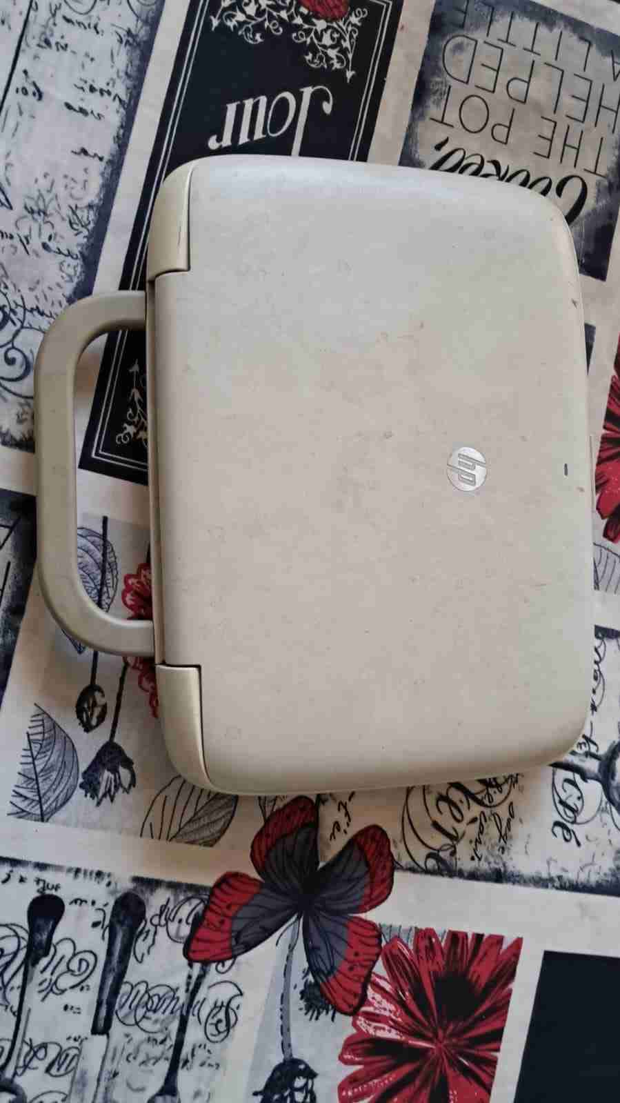 Notebook HP Mini blanco usado - miniatura 3