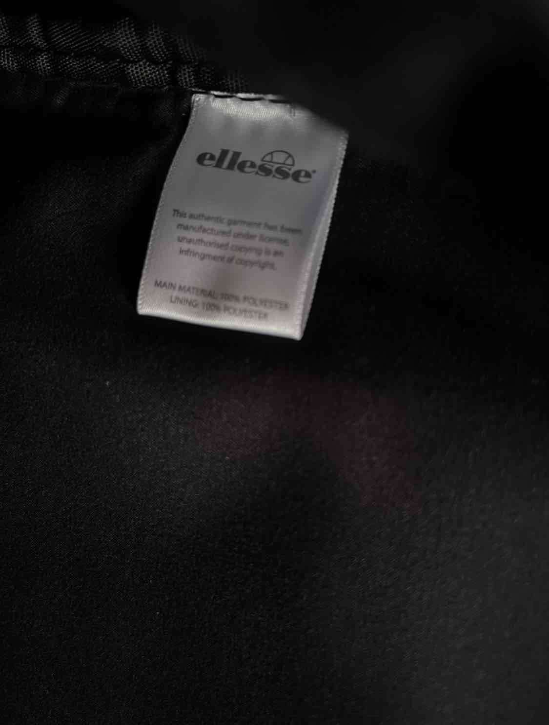 Mochila roja acolchada Ellesse modelo Bari - miniatura 5