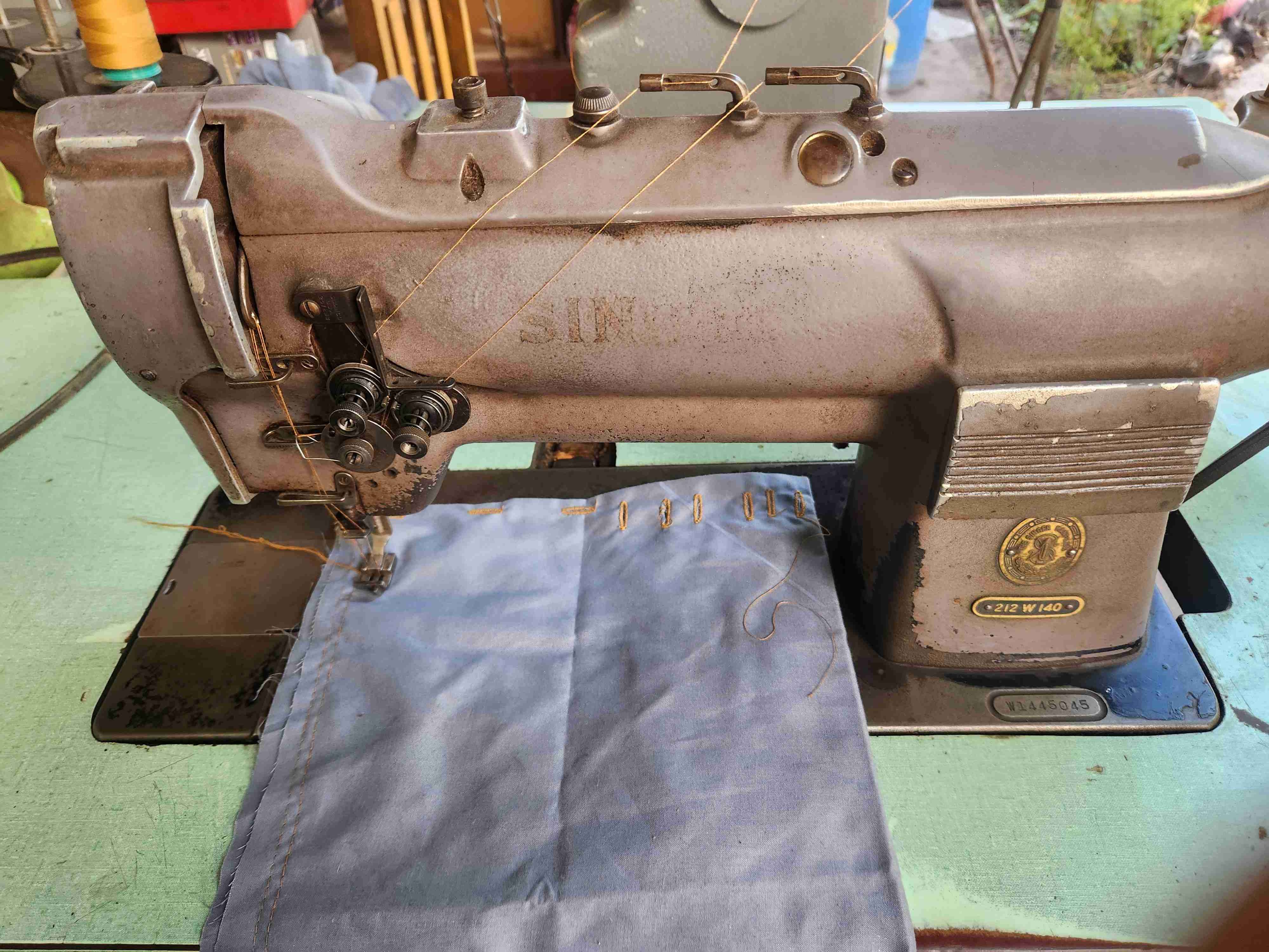 Máquinas de coser industriales - miniatura 2