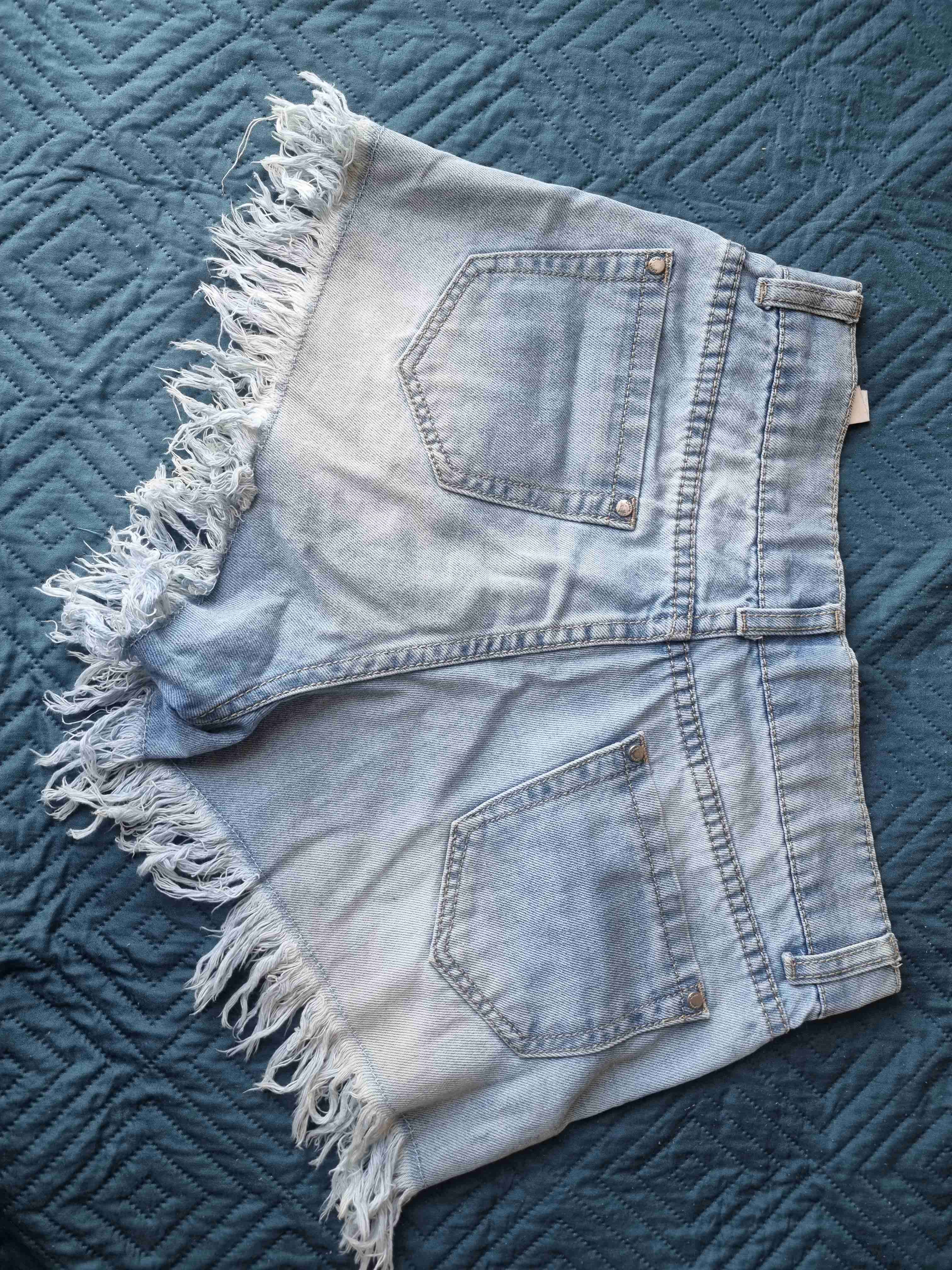 Shorts de mezclilla con flecos - miniatura 2