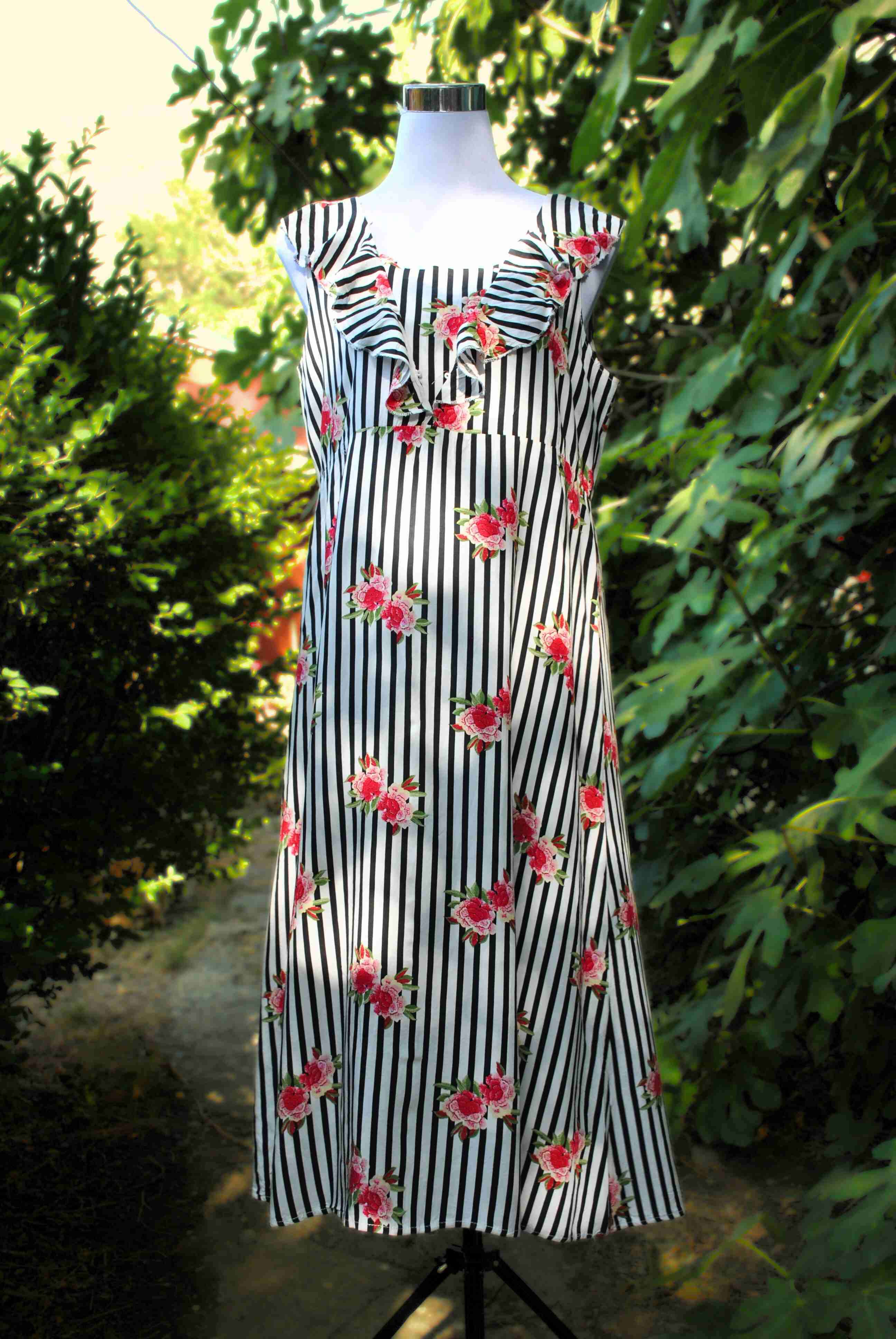 Vestido rayado con flores - miniatura 4