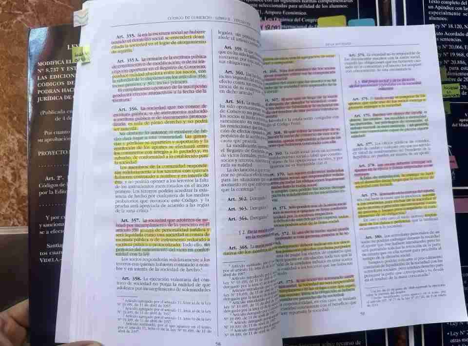 Colección códigos y constitución Chile - miniatura 4