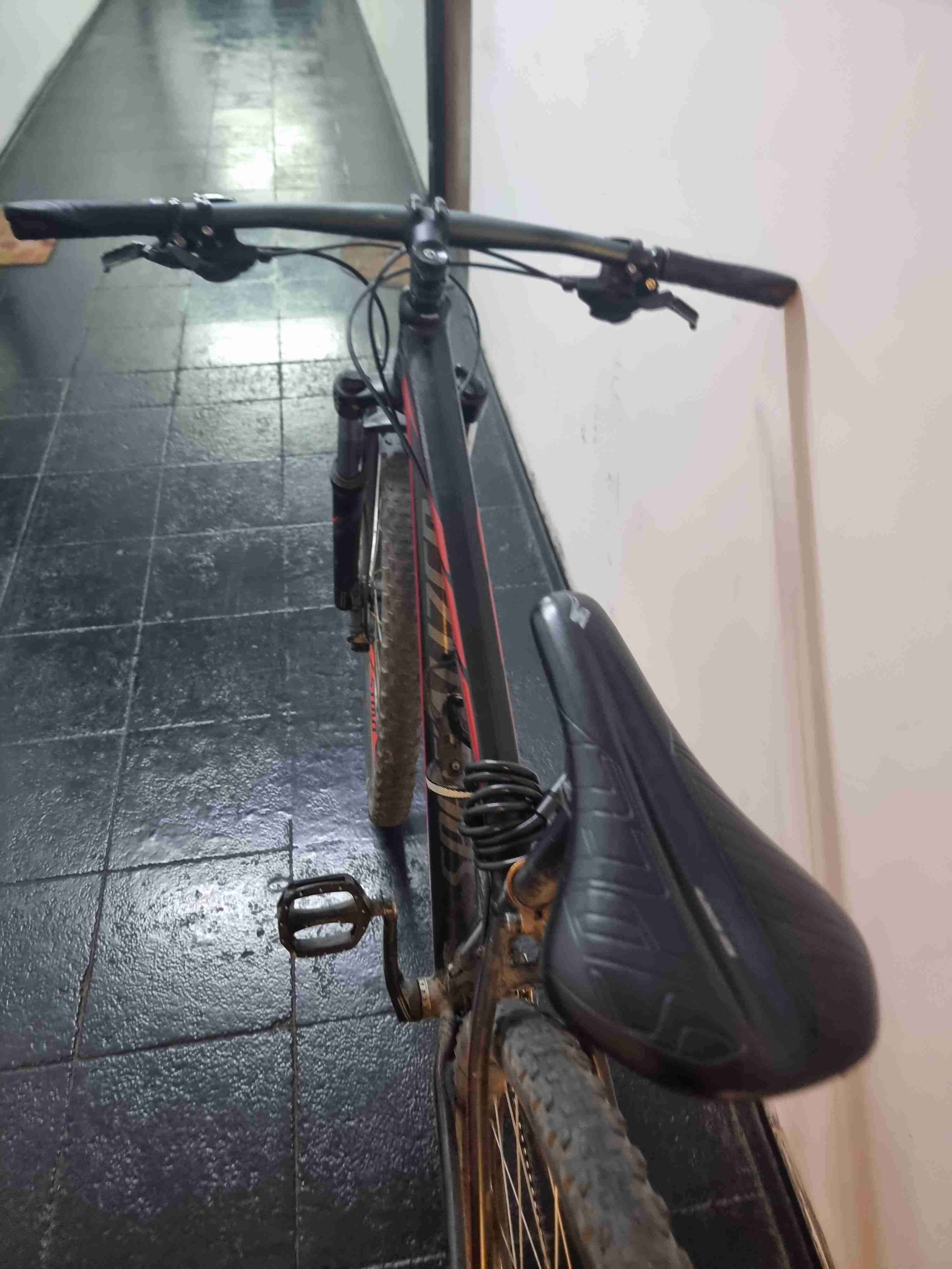 Bicicleta specialized rockhopper sport - miniatura 2