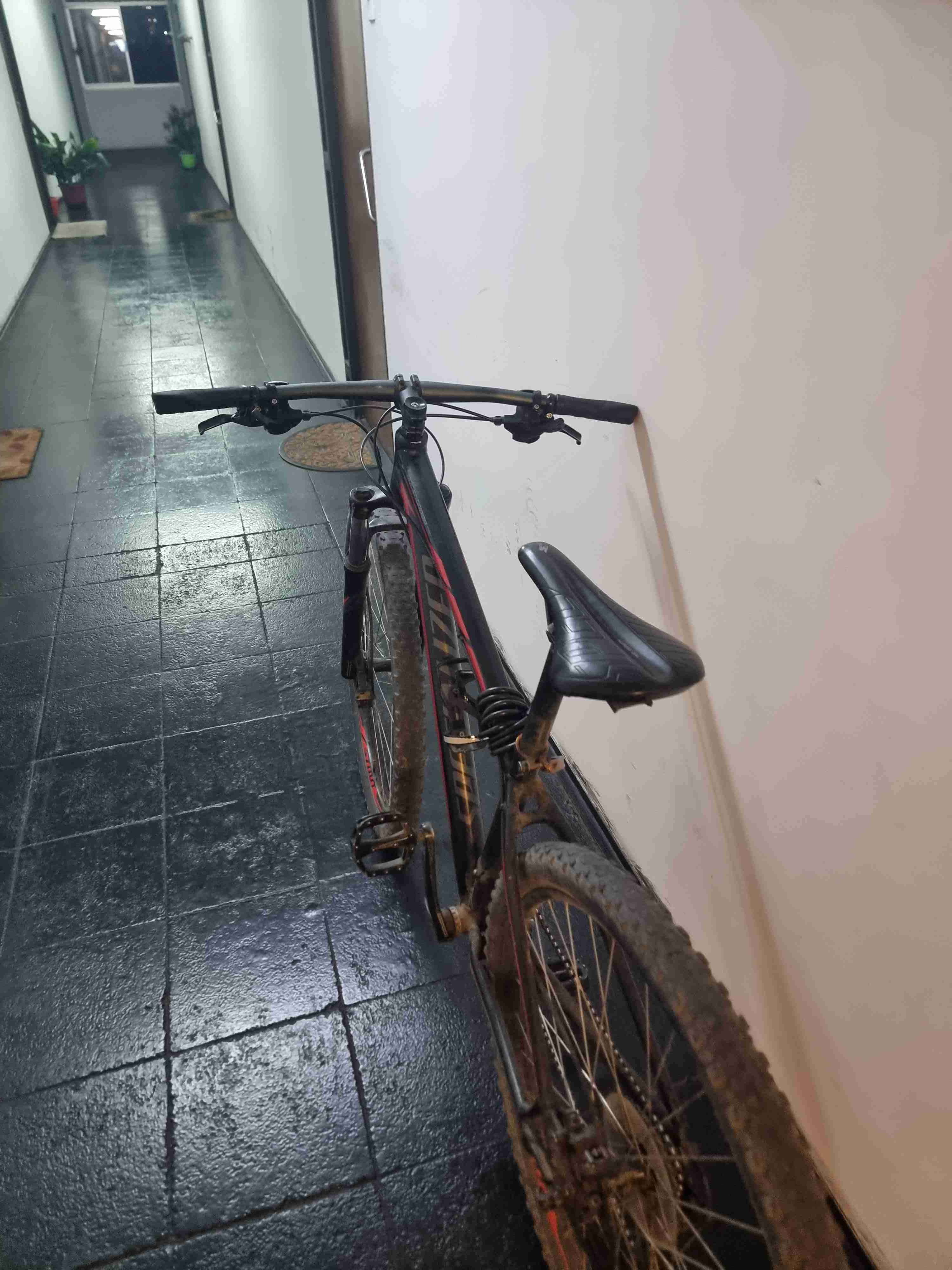 Bicicleta specialized rockhopper sport - miniatura 3