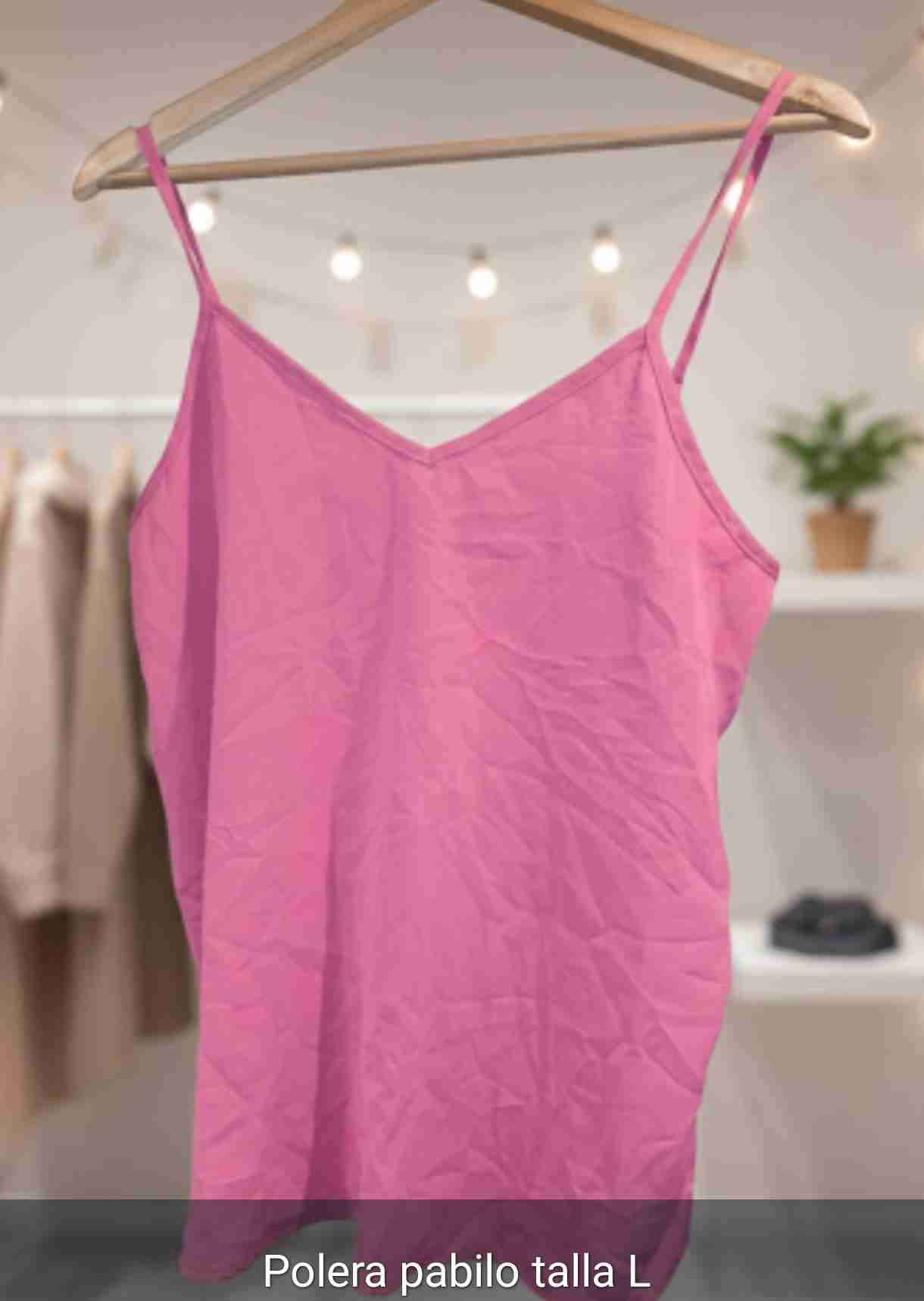 Polera de tirantes rosada