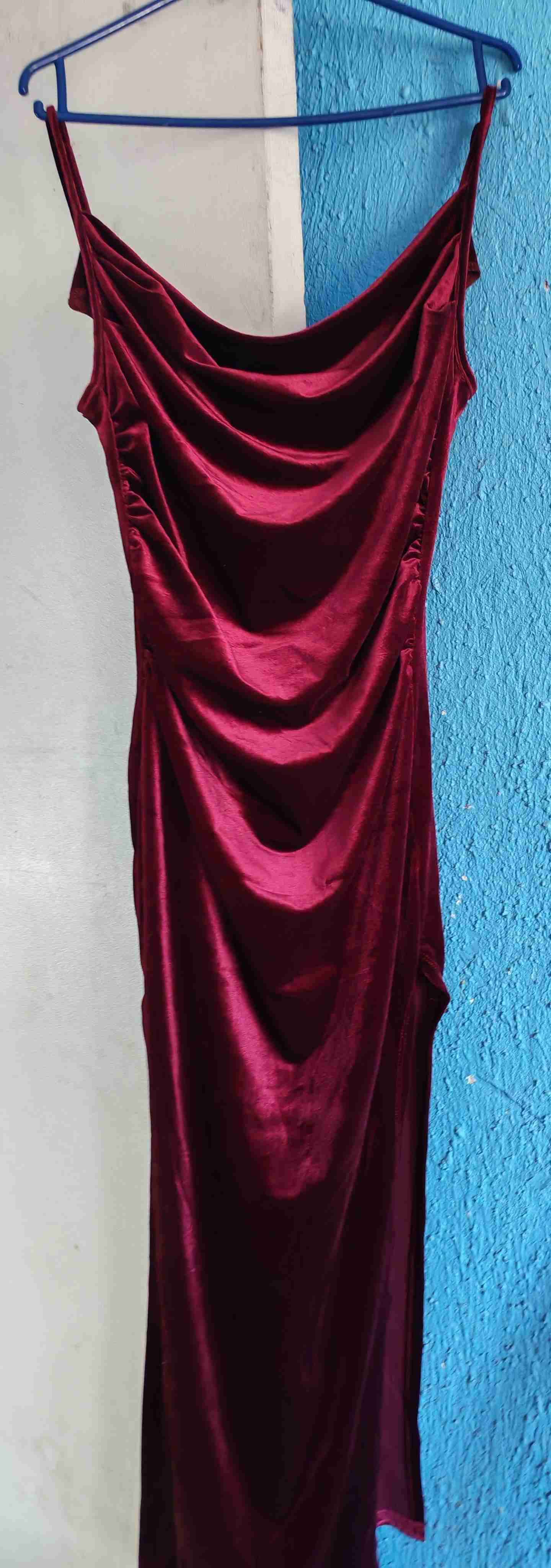 Vestido de terciopelo burdeo - miniatura 2