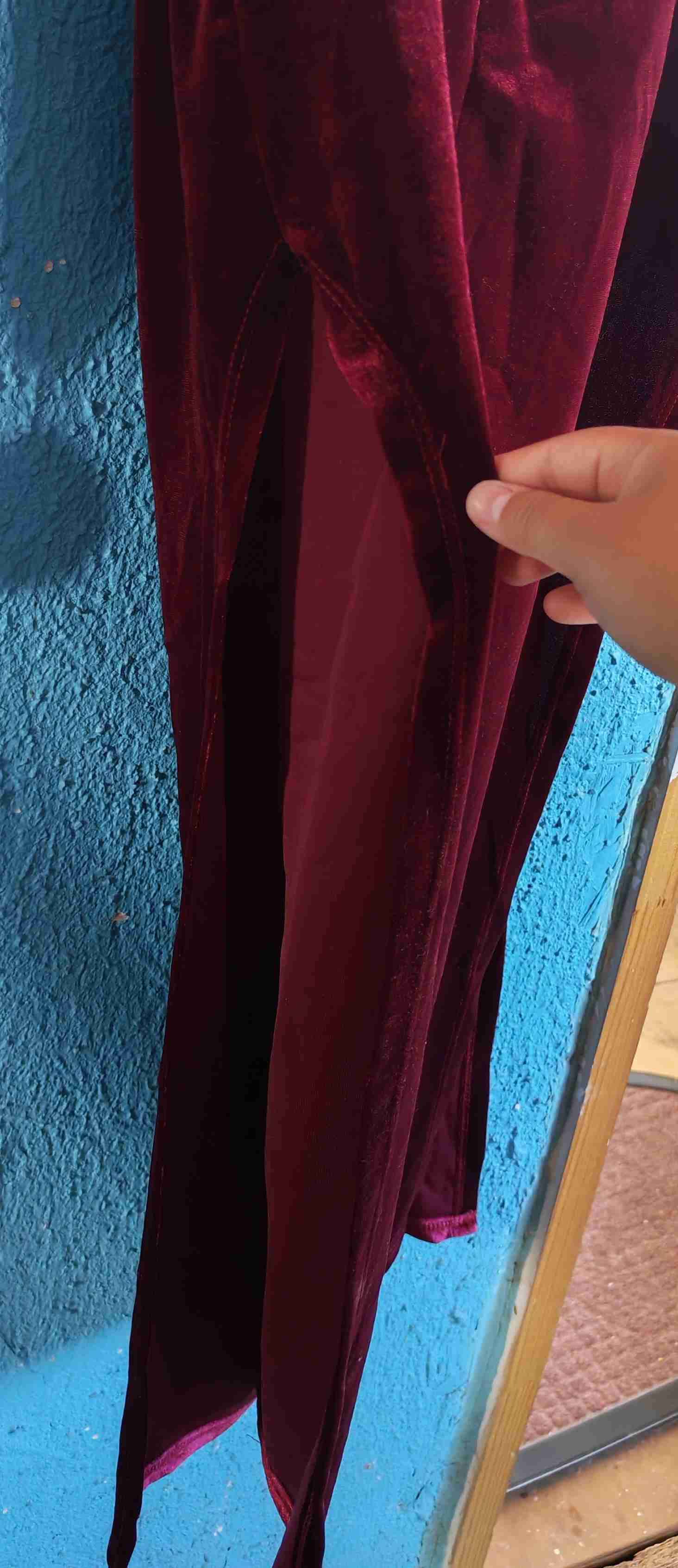 Vestido de terciopelo burdeo - miniatura 4