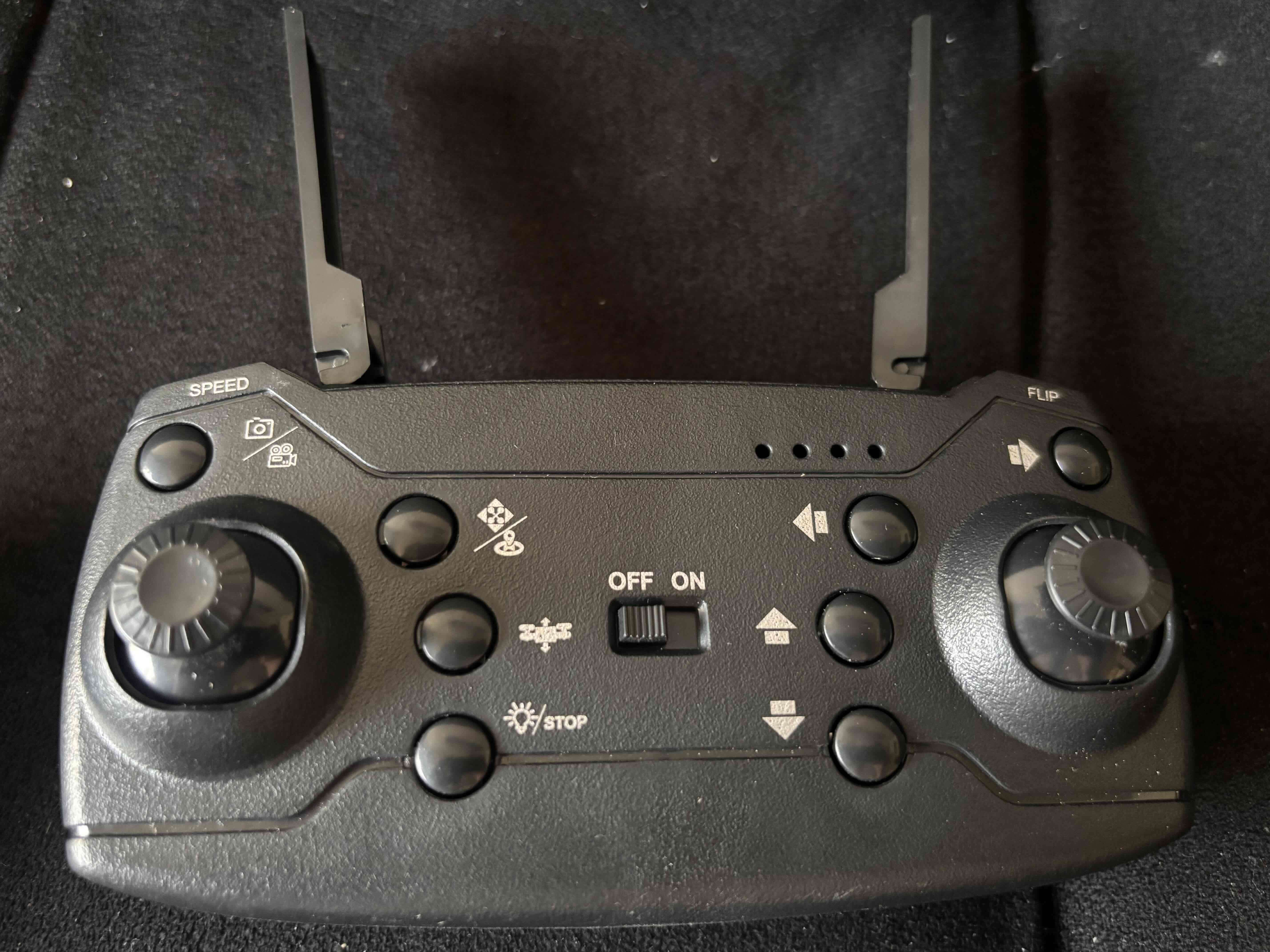 Dron plegable con control remoto - miniatura 5