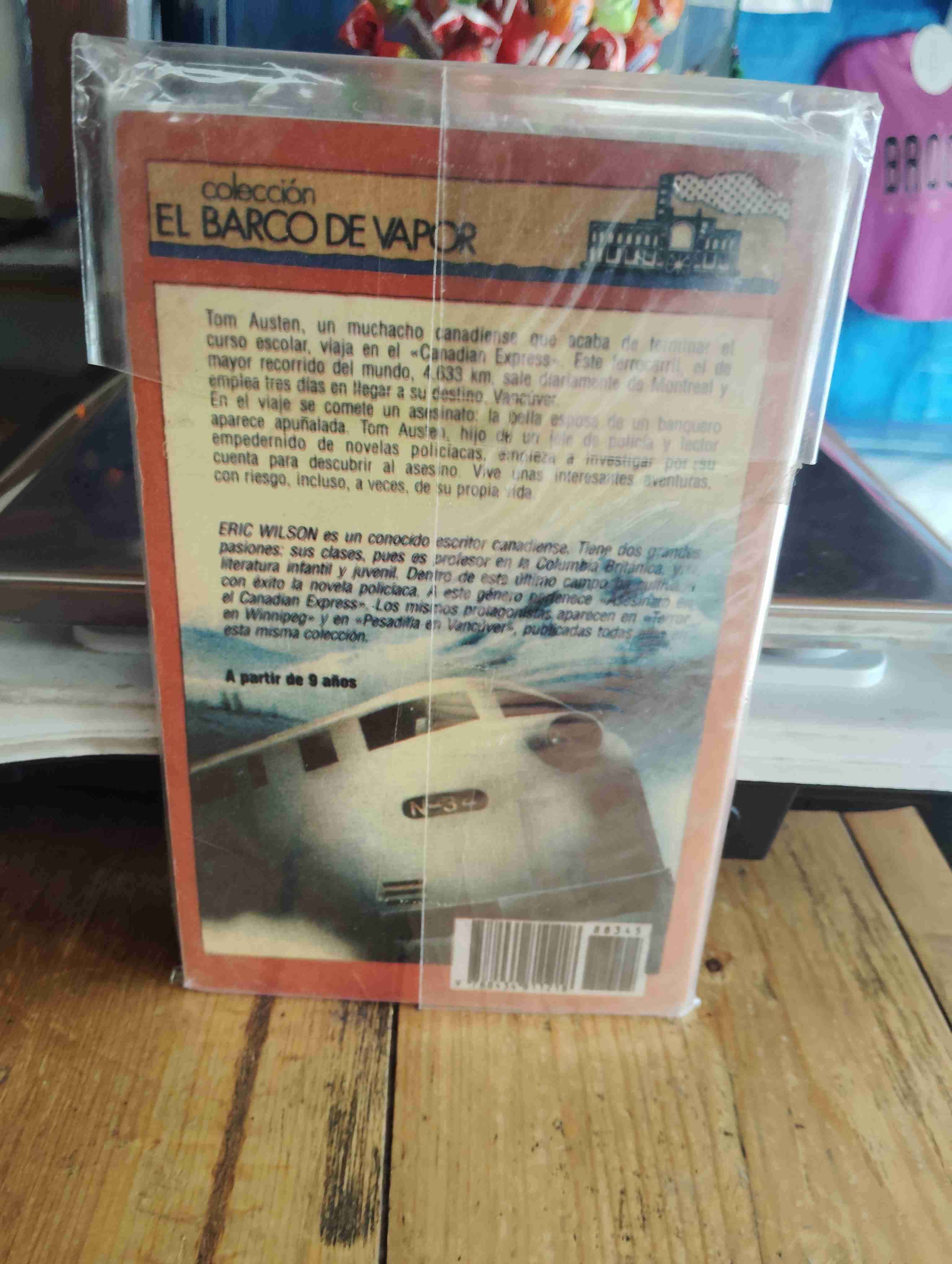 Libro asesinato en el Canadian Express - miniatura 2