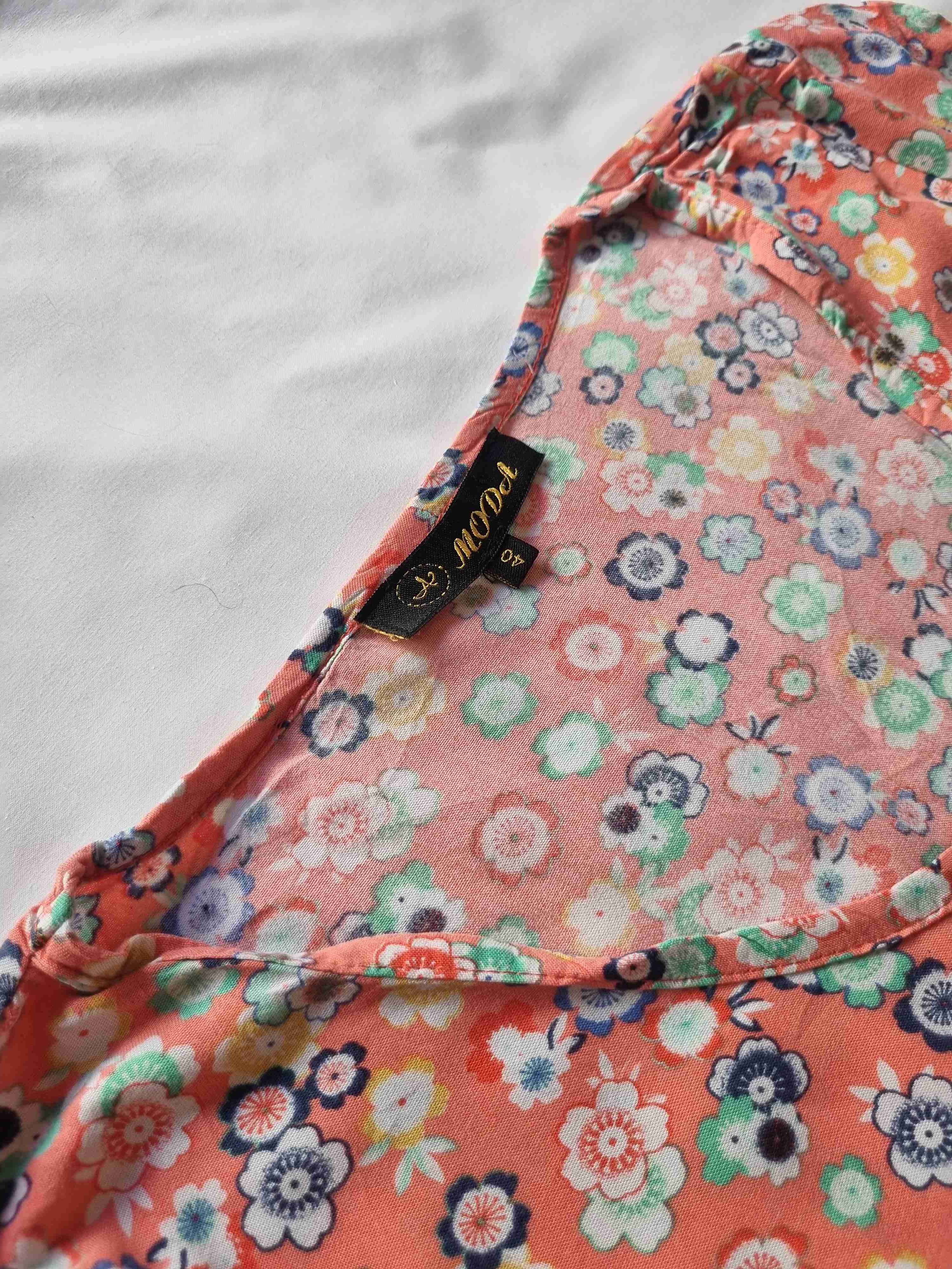 Vestido floral rosado colorido - miniatura 3