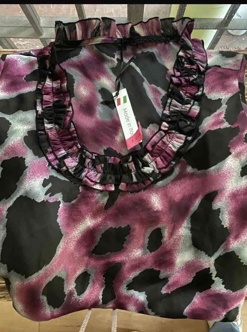 Blusa italiana sin mangas estampada - miniatura 2