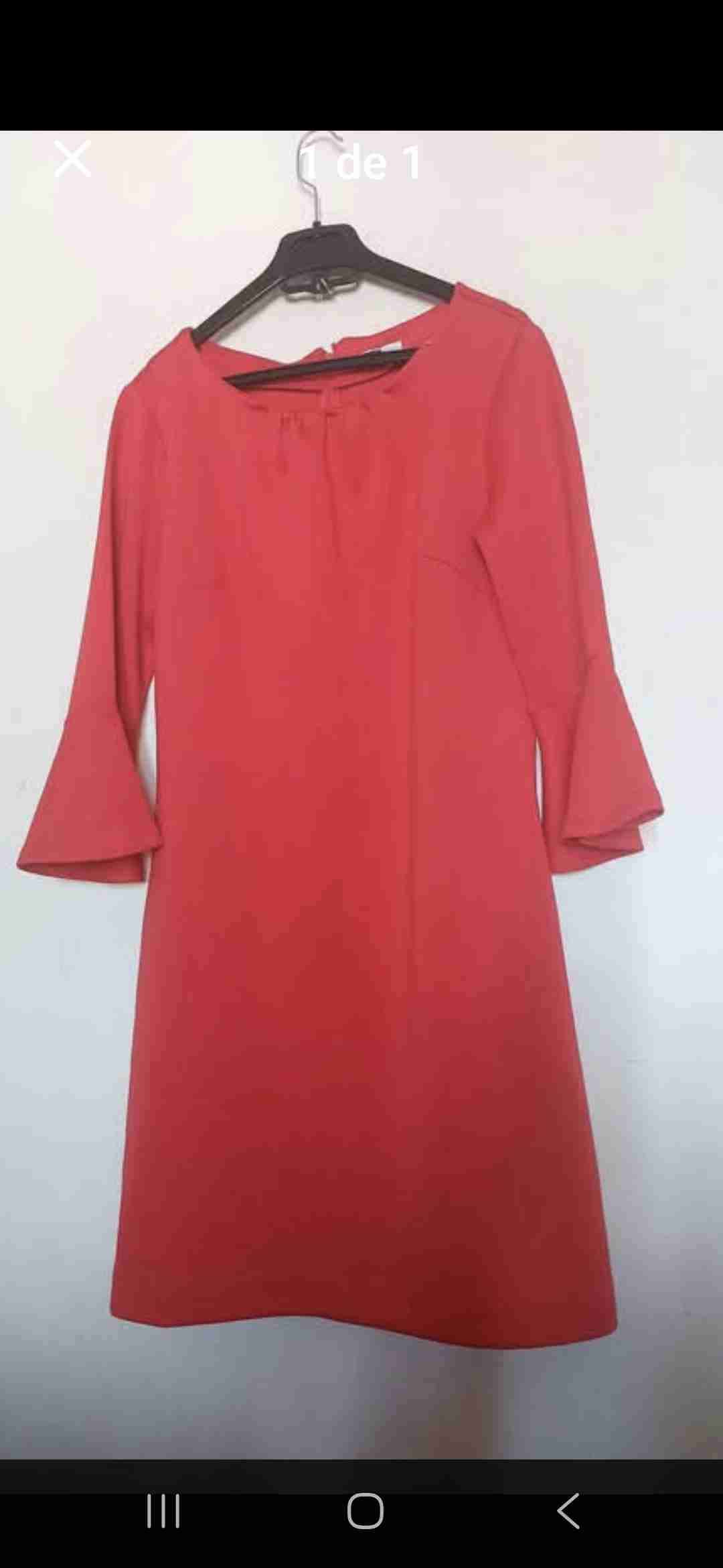 Vestido rojo de manga larga