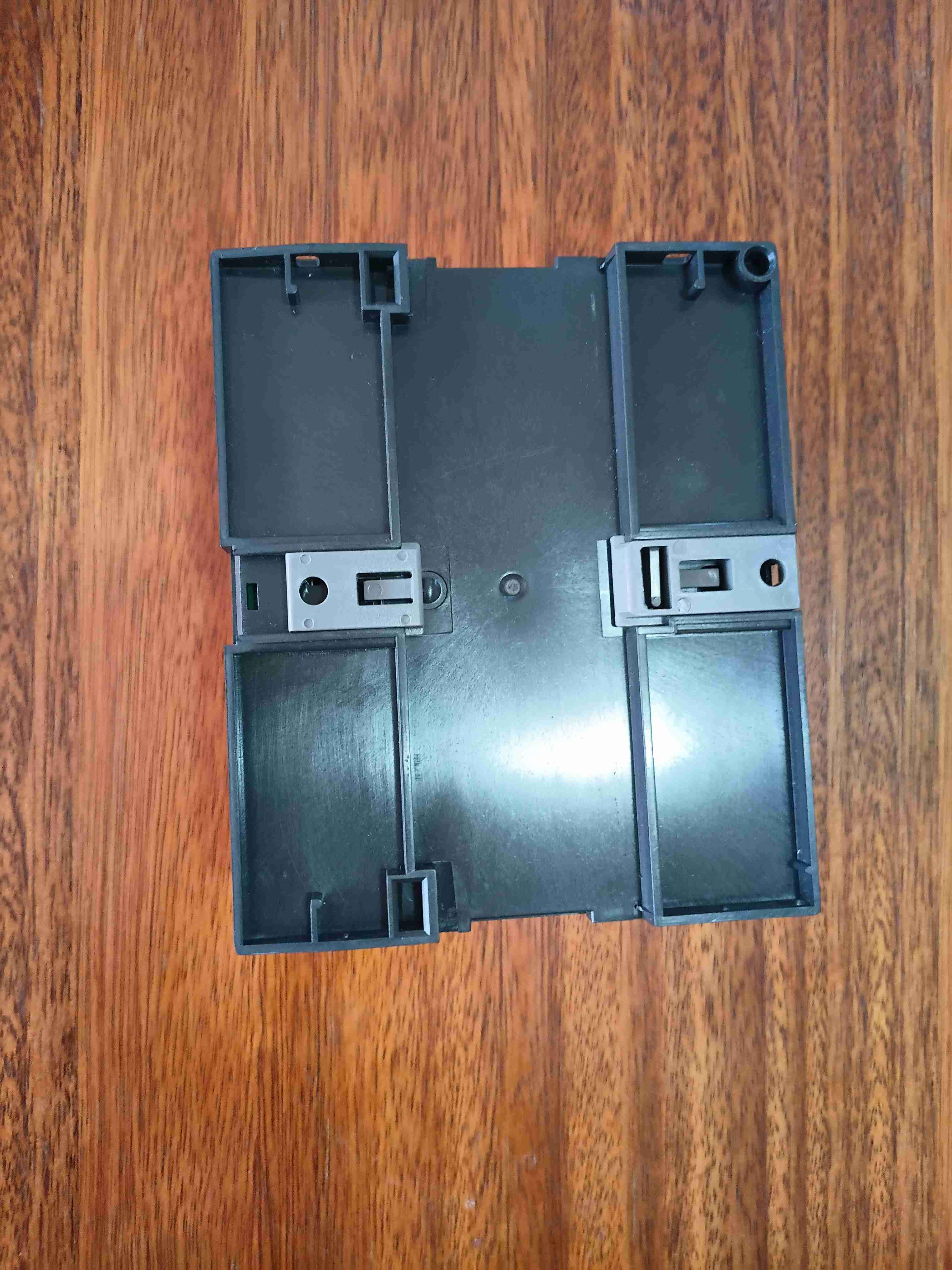 Controlador Siemens LOGO! 230RCE 1 semana de uso - miniatura 6