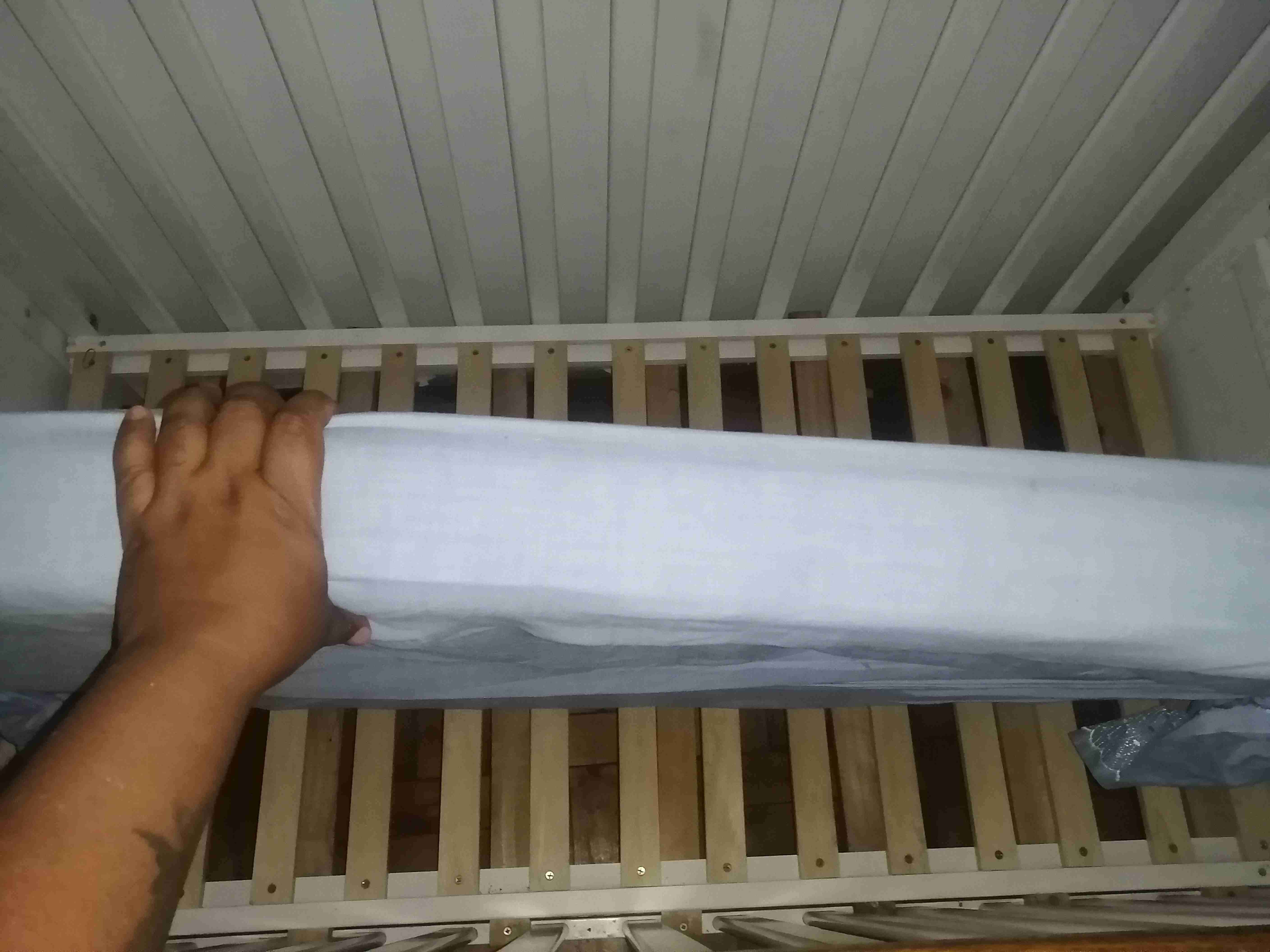 Cuna de madera blanca - miniatura 3