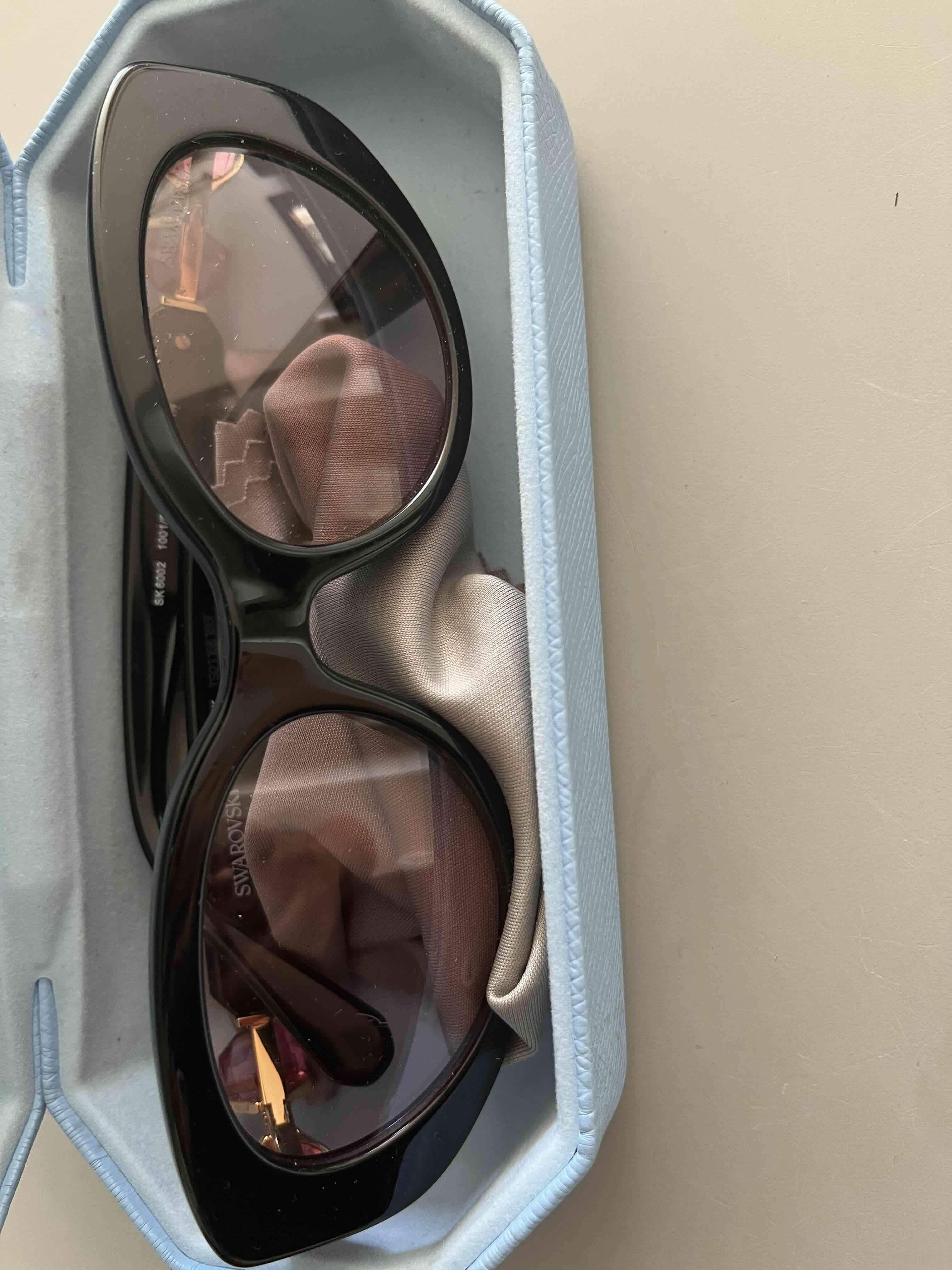 Gafas de sol negras swarosky  sin uso en su caja - miniatura 3