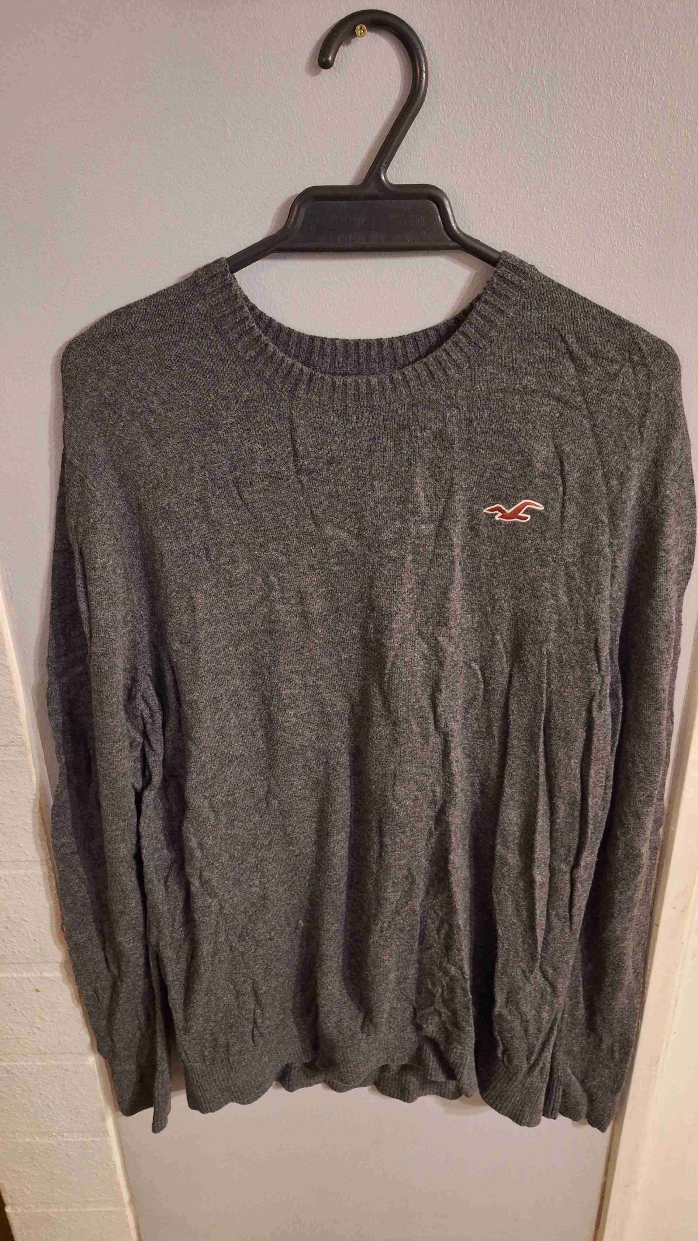 Suéter gris para hombre