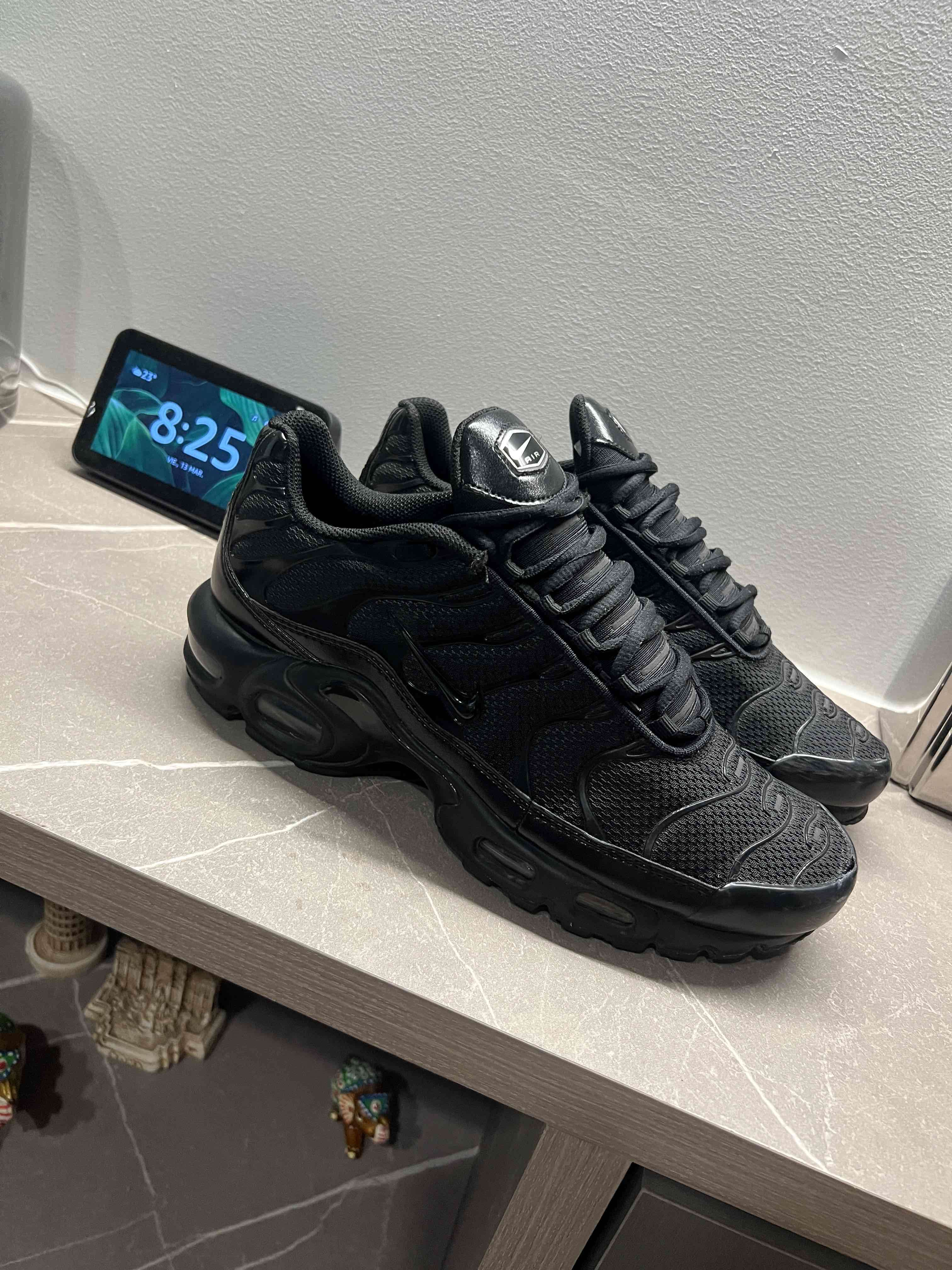 nike tn negras 9.5us - miniatura 2
