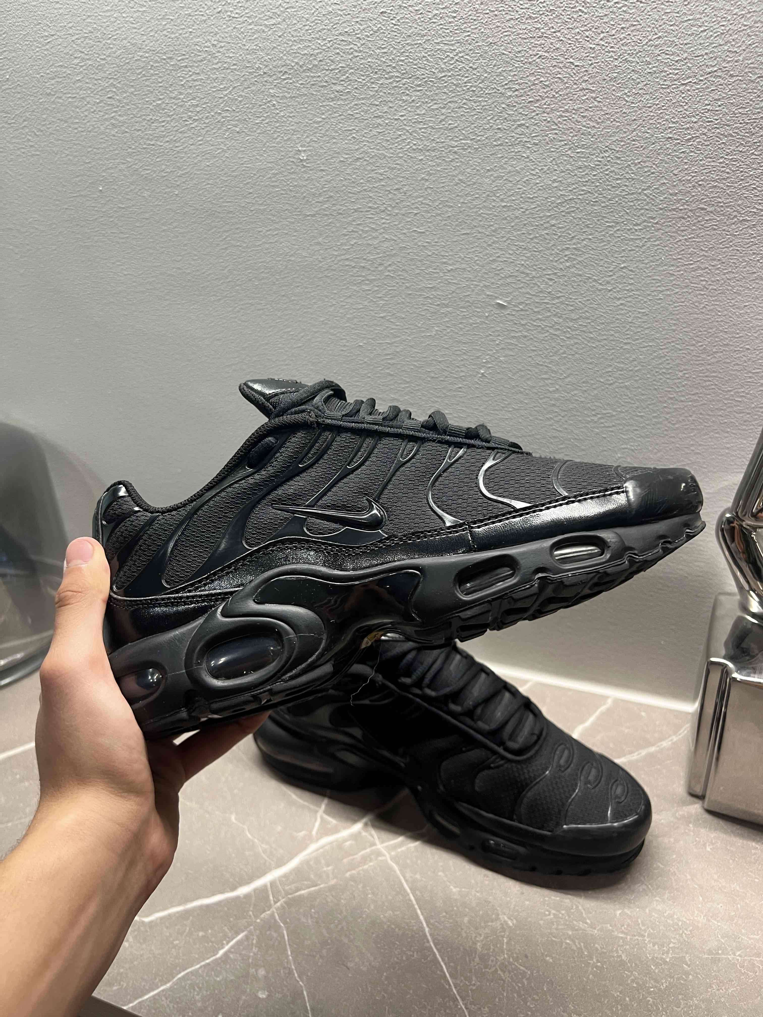 nike tn negras 9.5us - miniatura 3