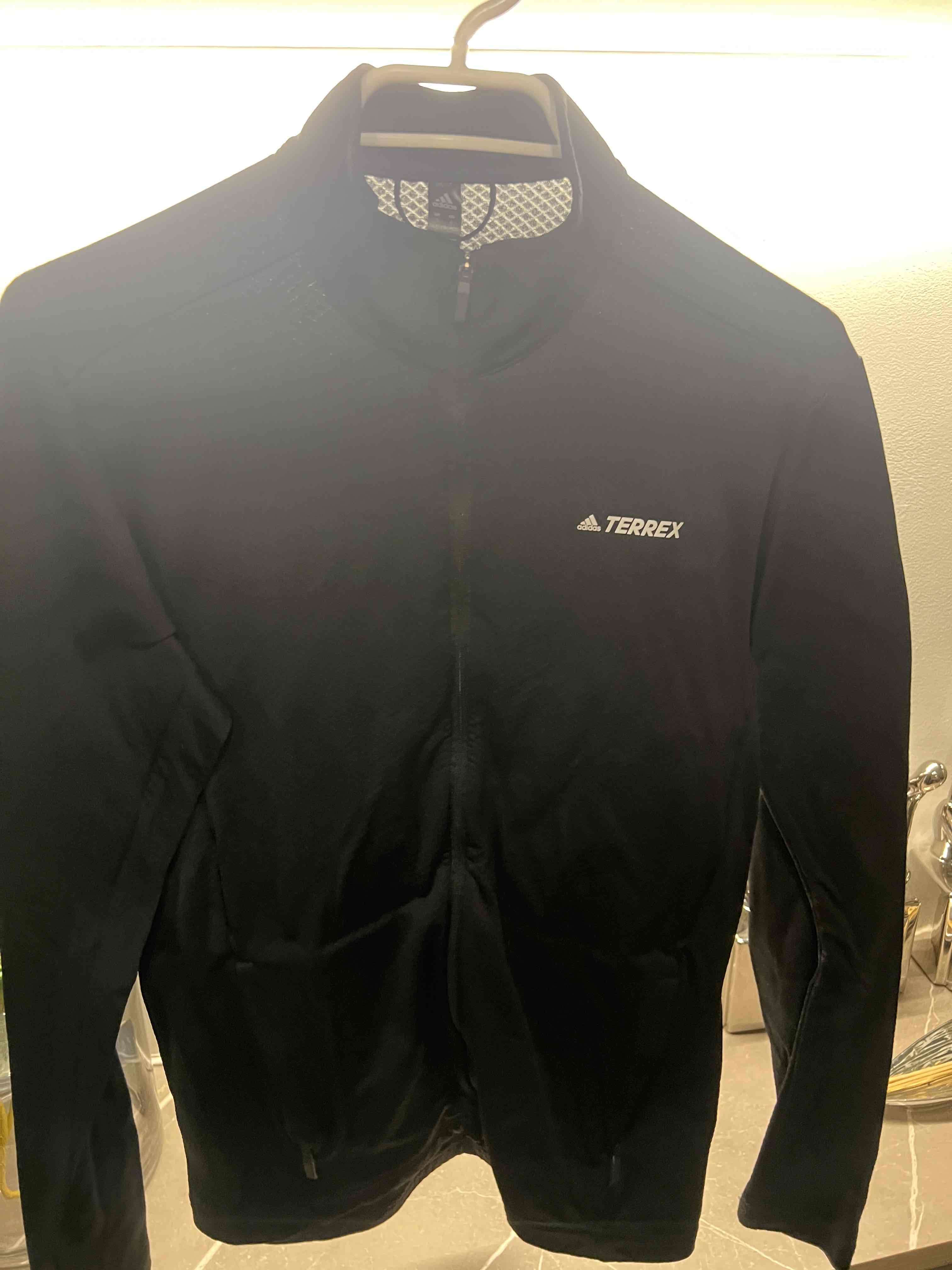 Chaqueta negra Terrex deportiva talla m