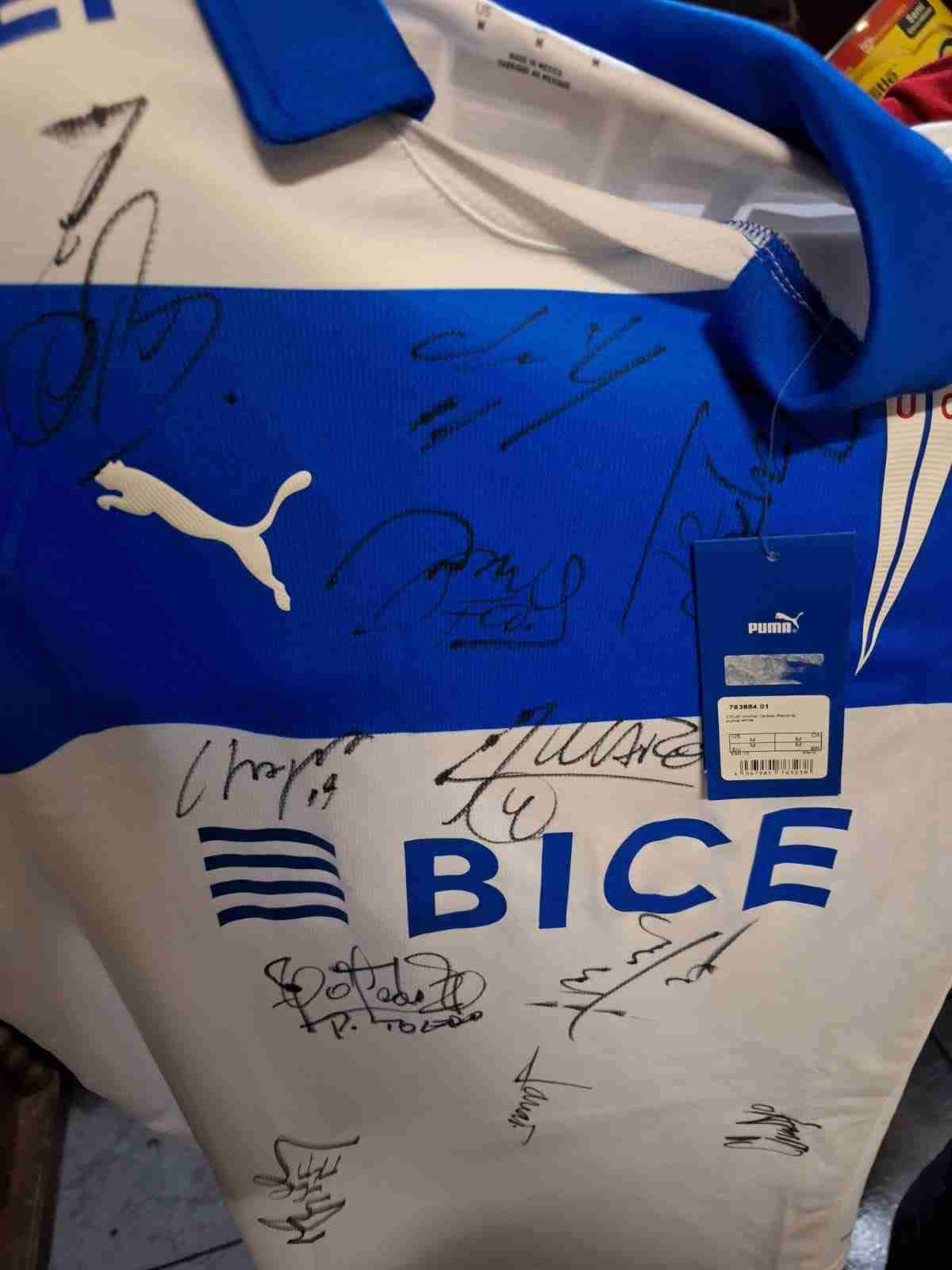 Camiseta firmada blanca de fútbol - miniatura 2