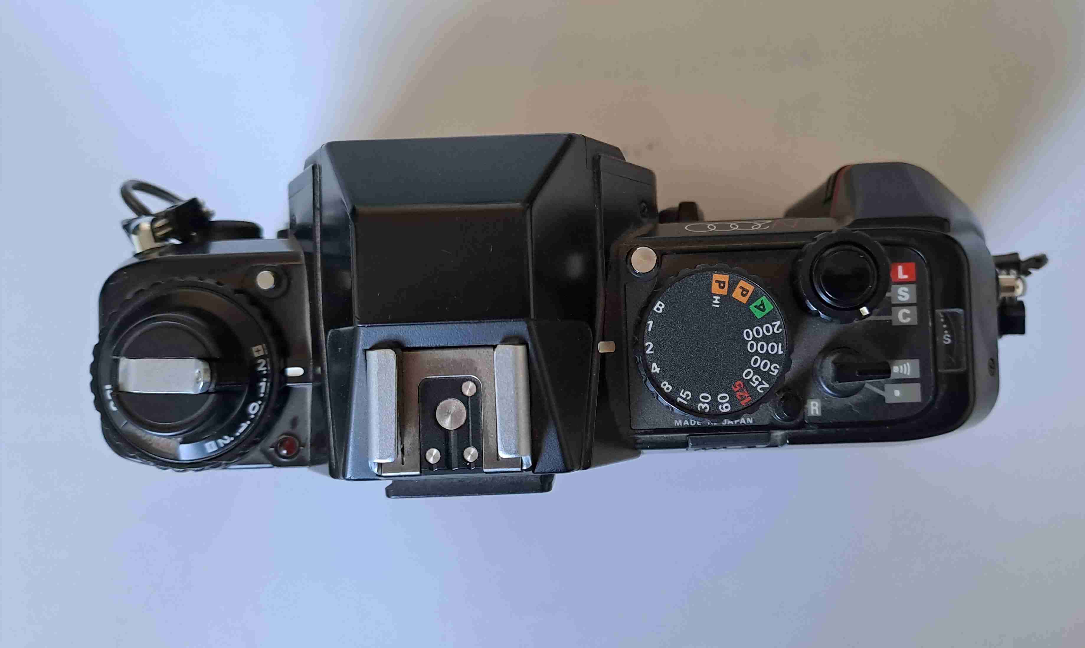 BODY Cámara Nikon N2000 análoga leer despcripcion - miniatura 3