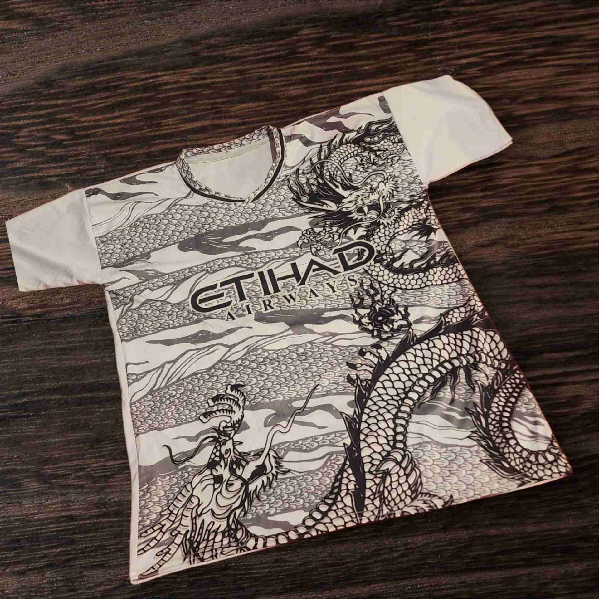 Polera deportiva azul, amarilla y blanca - miniatura 3