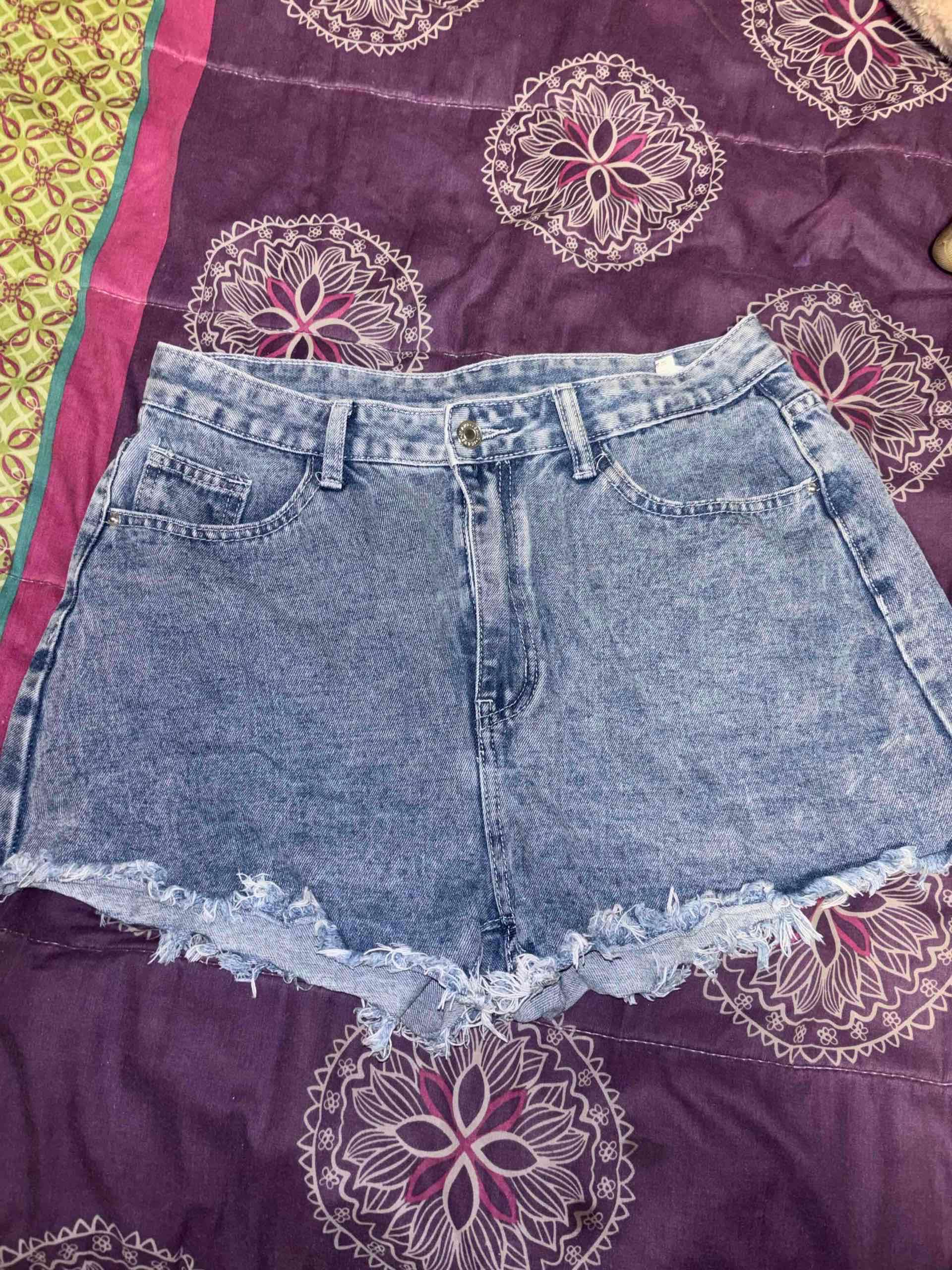 Short de mezclilla azul