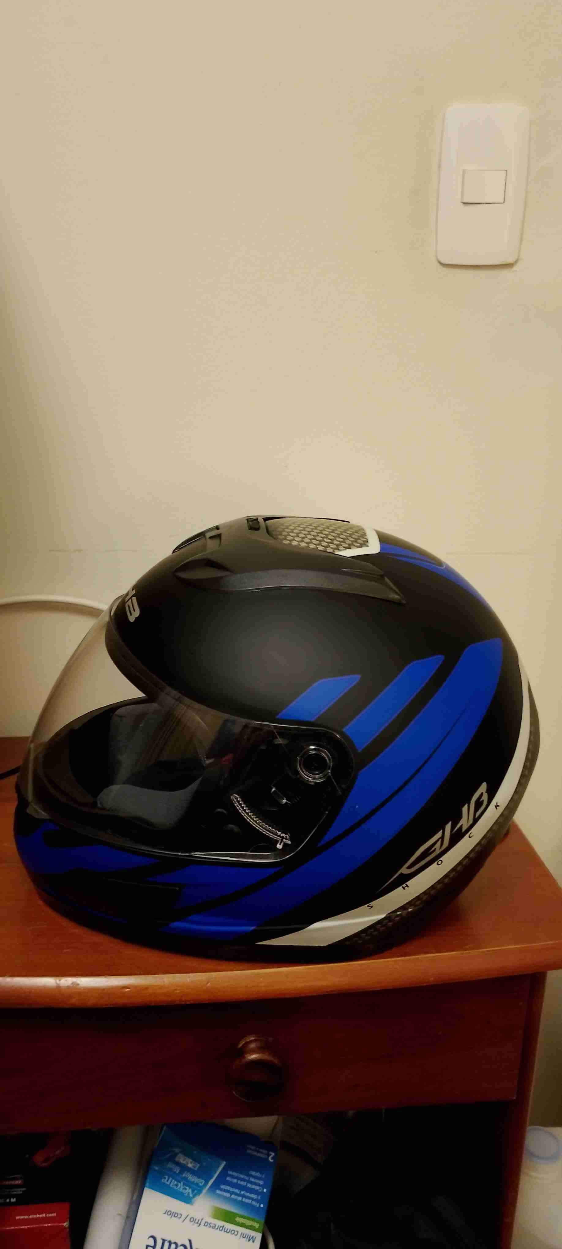 Casco de moto azul y negro - miniatura 2