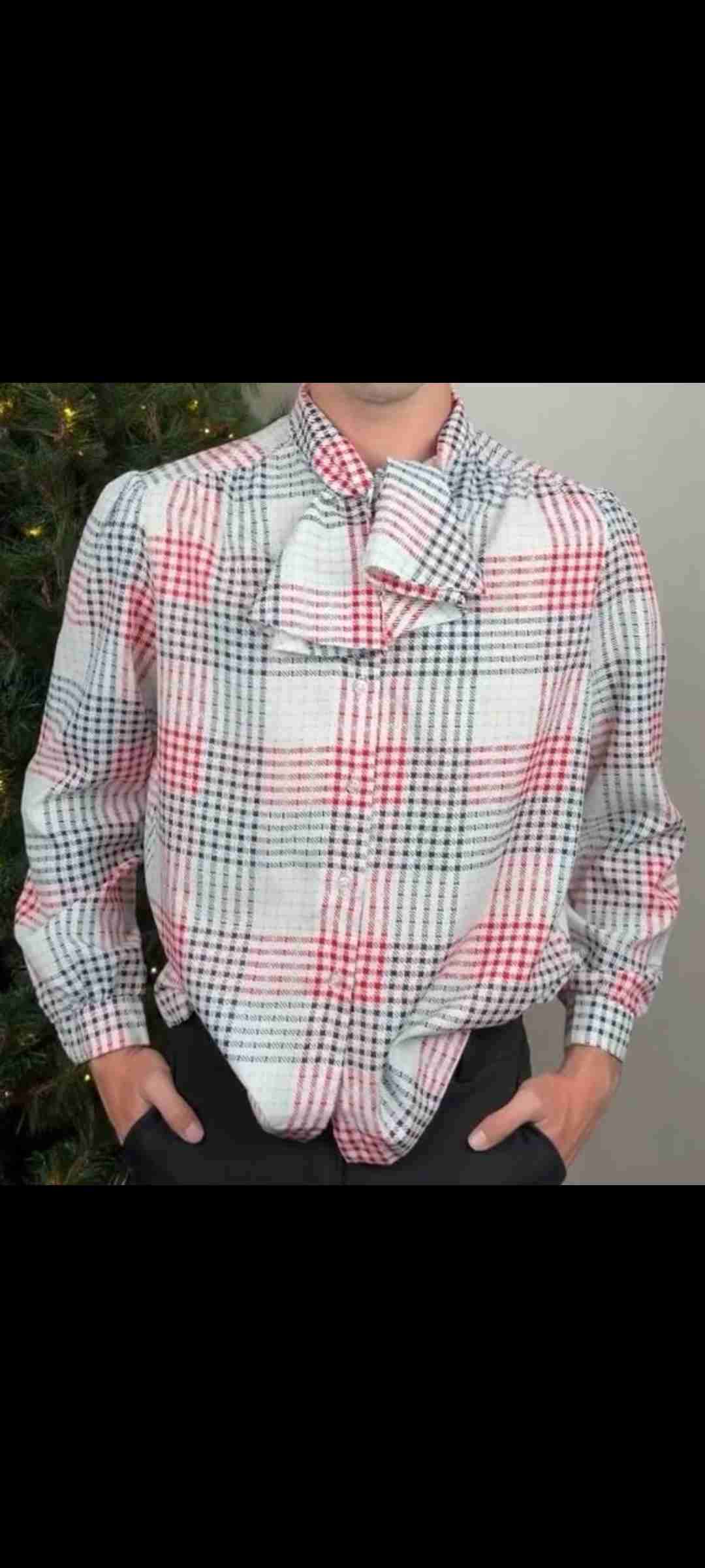 Blusa a cuadros roja y negra