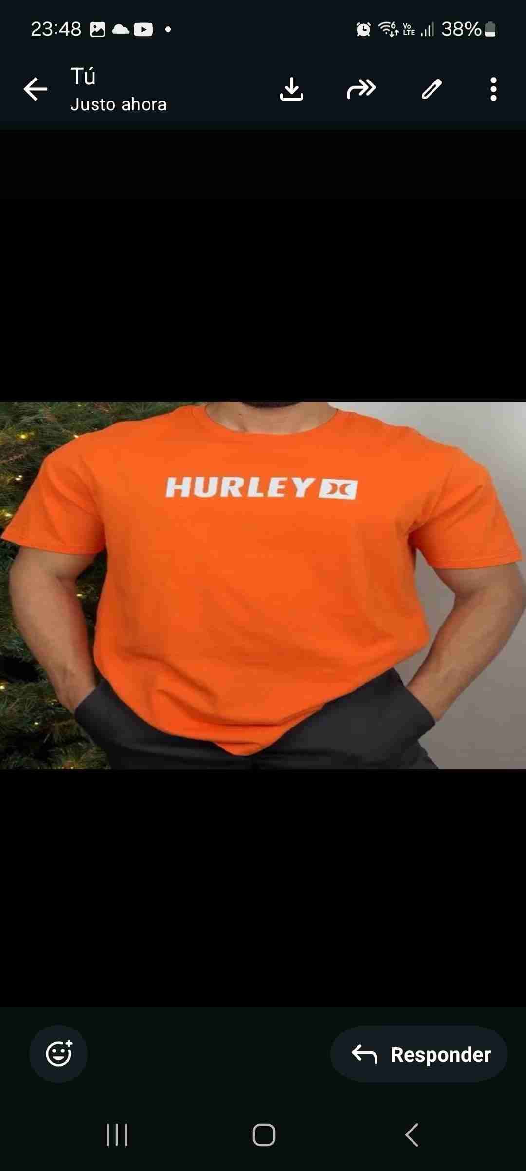 Polera naranja Hurley