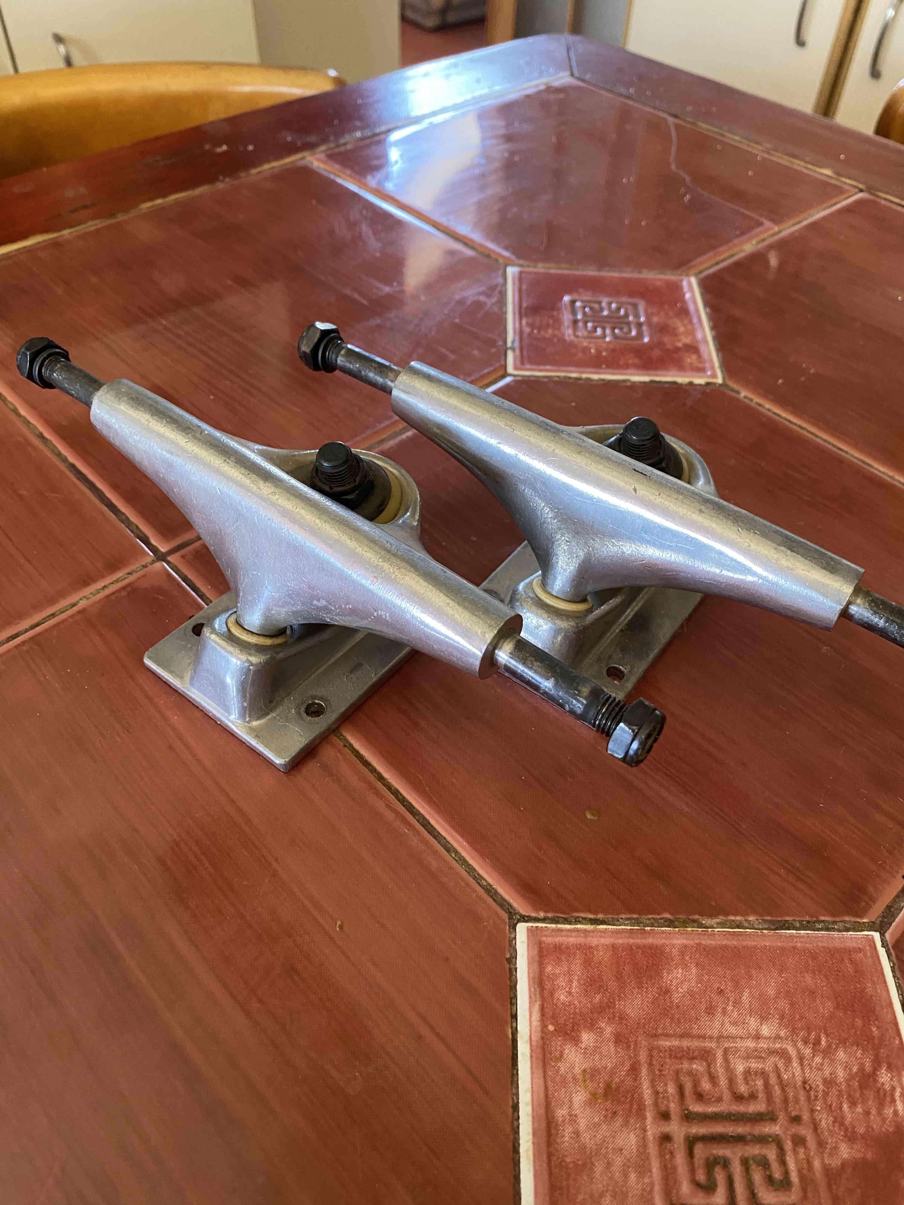 Trucks para skate genericos nuevos