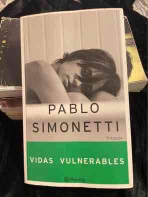 Libro 'Vidas Vulnerables' de Pablo Simonetti