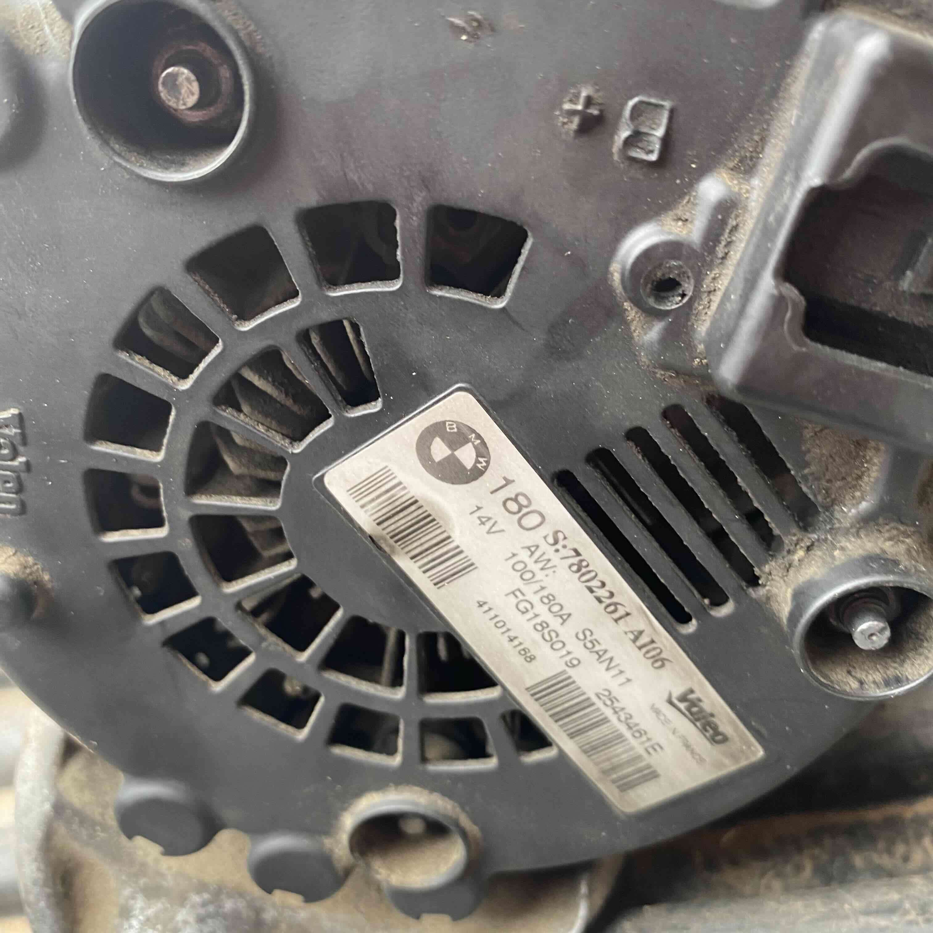 Alternador Bmw para reparar - miniatura 4