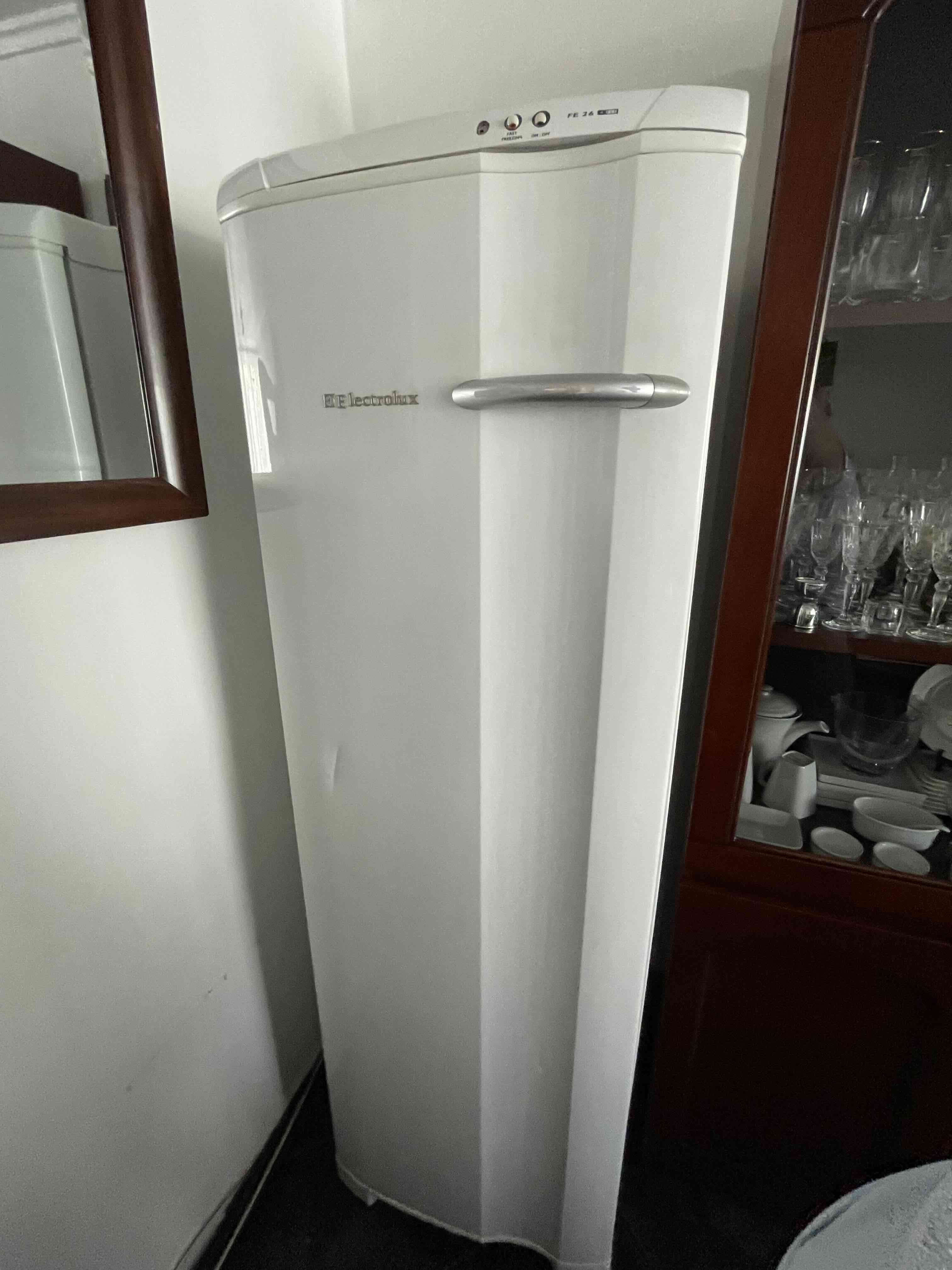 Congeladora Electrolux blanco - miniatura 2