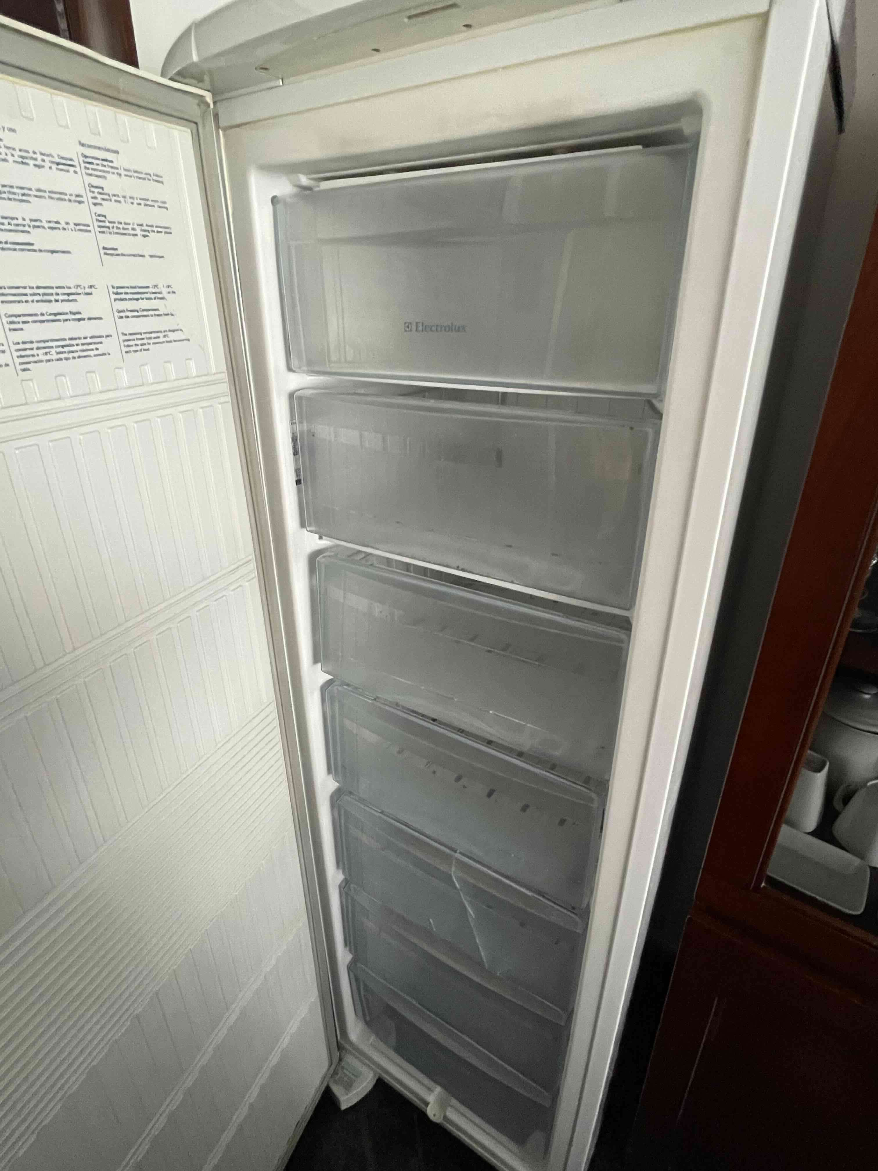 Congeladora Electrolux blanco - miniatura 3