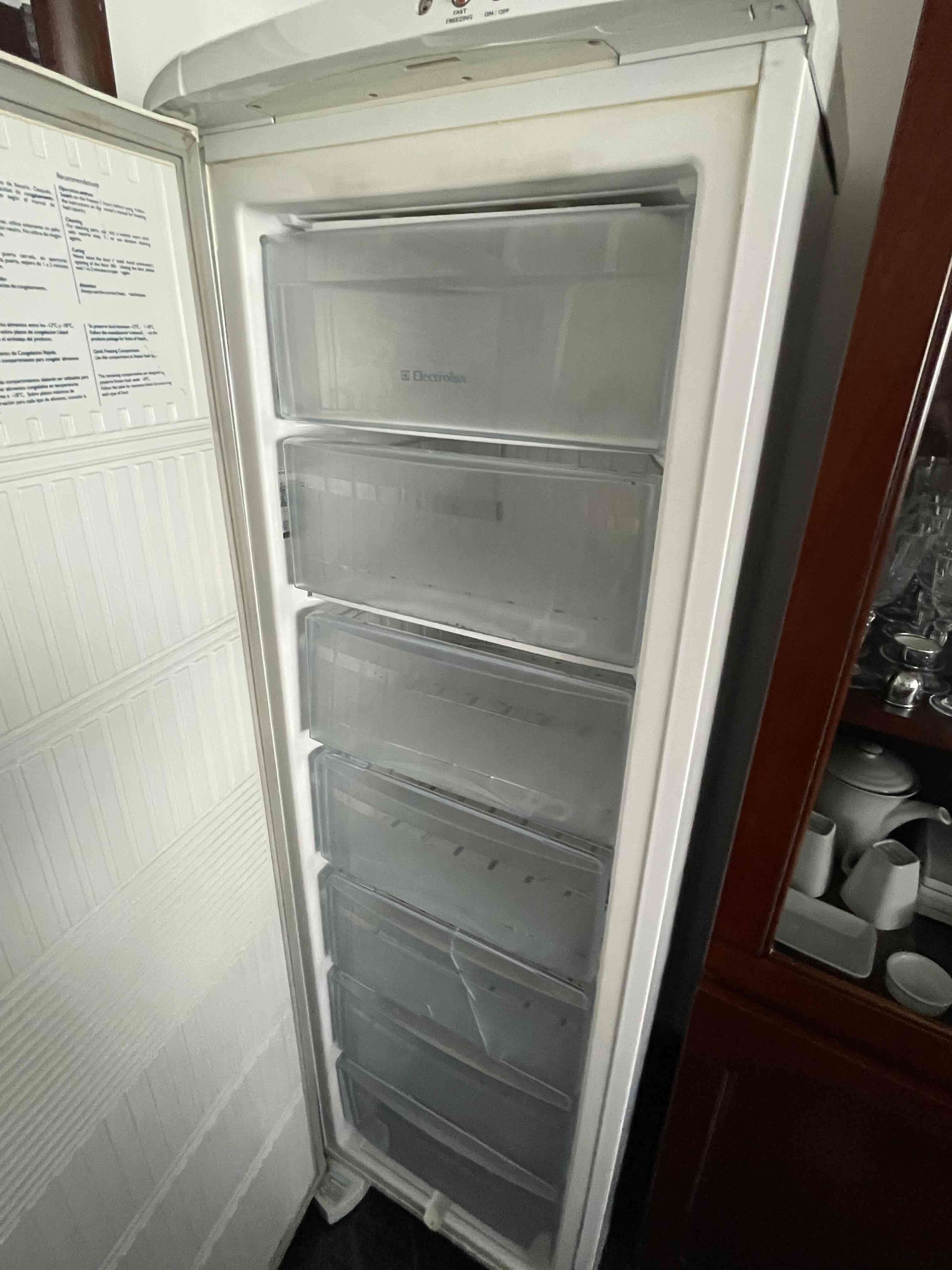 Congeladora Electrolux blanco - miniatura 4