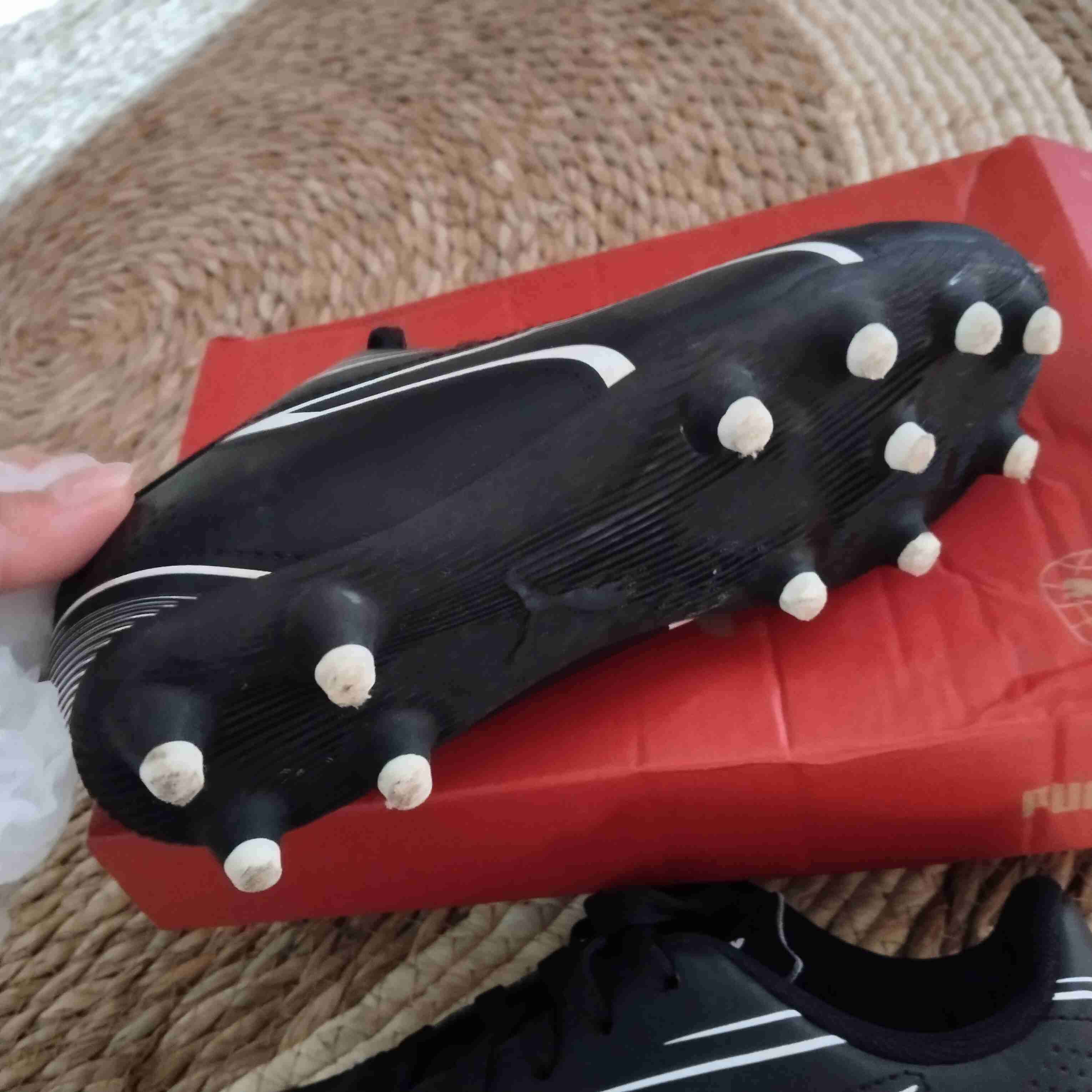 Botines de fútbol negros Puma - miniatura 4